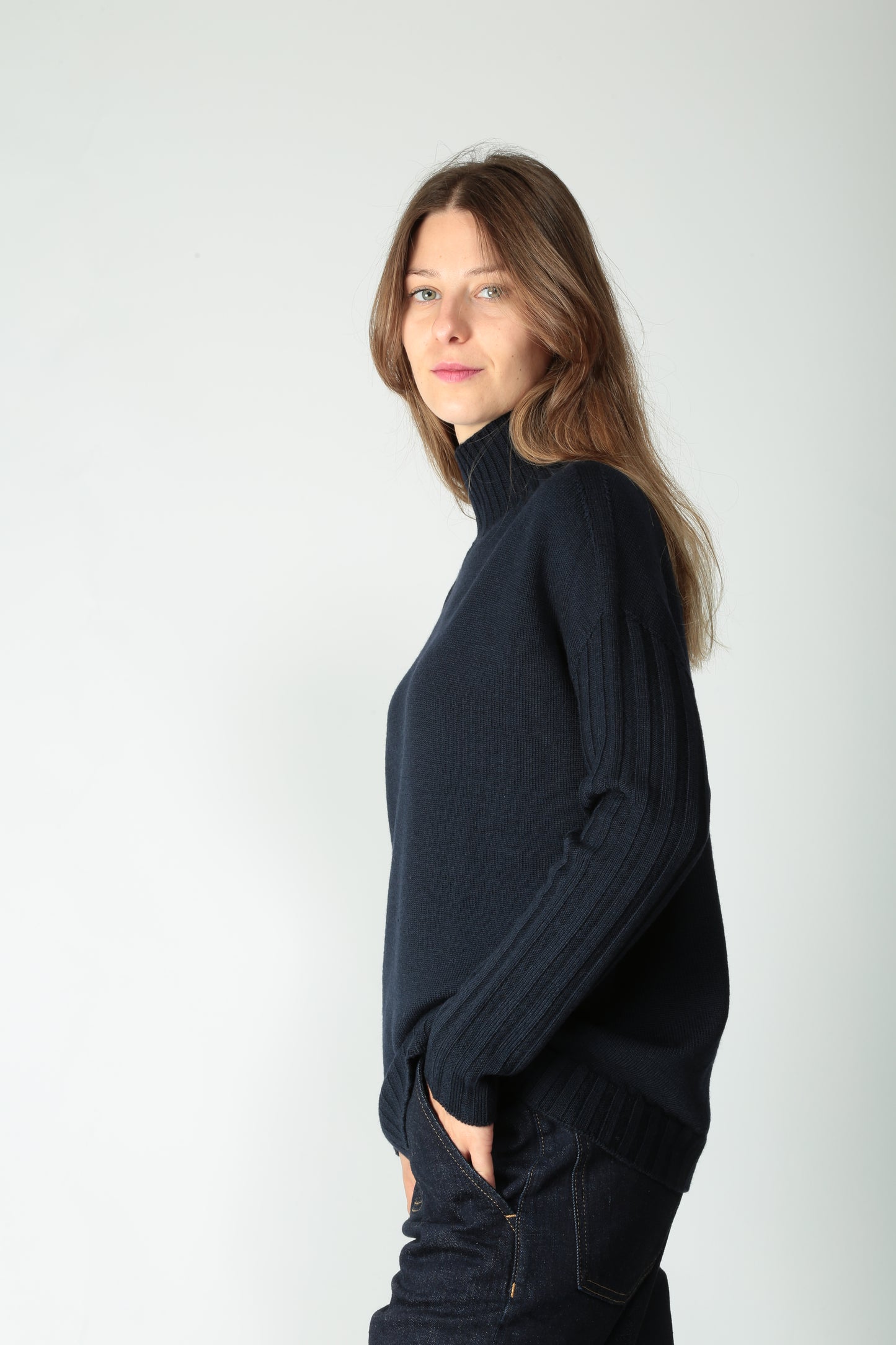 https://admin.shopify.com/store/gulieshop/products/15502401667421#:~:text=https%3A//www.gulieshop.it%20%E2%80%BA%20products%20%E2%80%BA%20maida%2Dmila%2Dmaglia%2Dampia%2Din%2Dlana%2D255m8122
