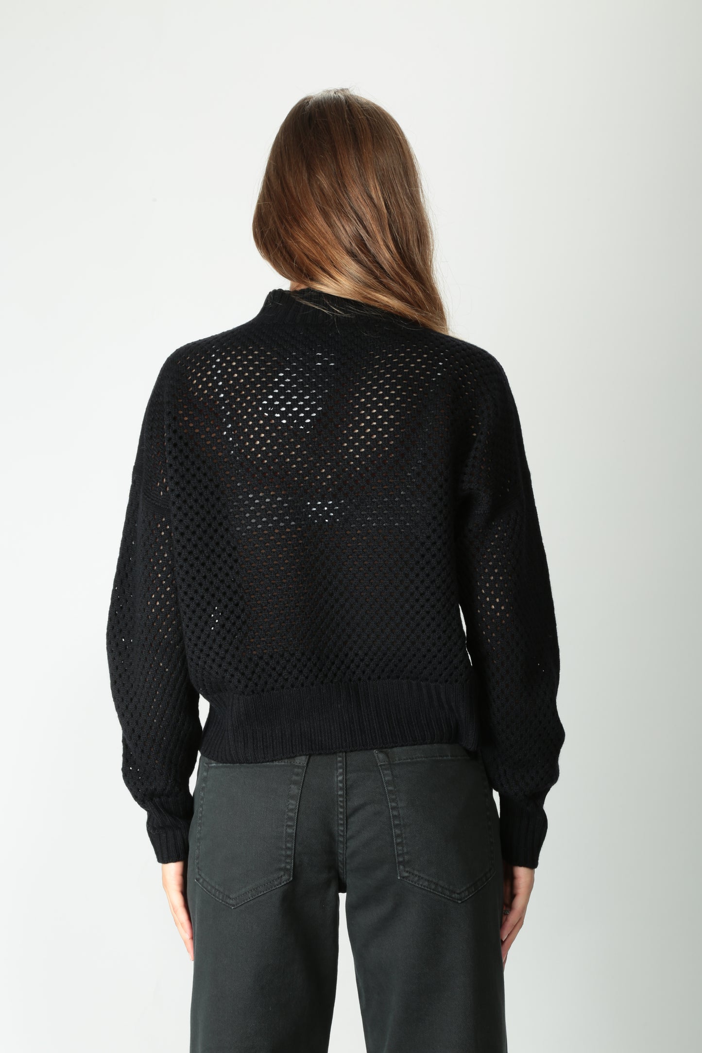 https://admin.shopify.com/store/gulieshop/products/15502397145437#:~:text=https%3A//www.gulieshop.it%20%E2%80%BA%20products%20%E2%80%BA%20maida%2Dmila%2Dmaglia%2Dtraforata%2D255m8127