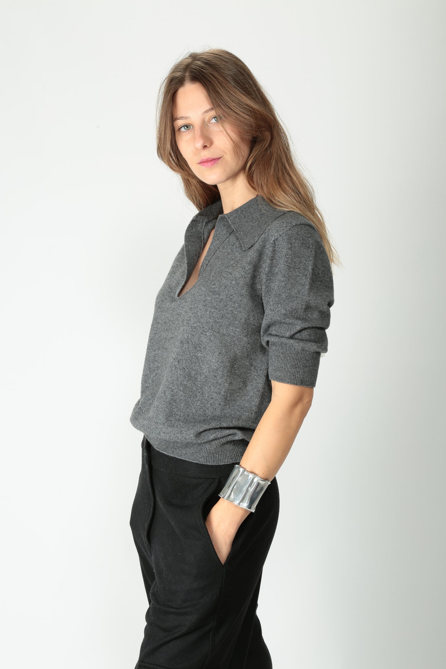 https://admin.shopify.com/store/gulieshop/products/15491874619741#:~:text=https%3A//www.gulieshop.it%20%E2%80%BA%20products%20%E2%80%BA%20l%2Dconti%2Dmaglia%2Da%2Dpolo%2Din%2Dmisto%2Dcachemire%2Ddorin%2Df5wc06