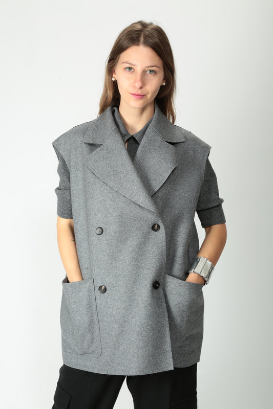 https://admin.shopify.com/store/gulieshop/products/15491874521437#:~:text=https%3A//www.gulieshop.it%20%E2%80%BA%20products%20%E2%80%BA%20l%2Dconti%2Dgilet%2Dmisto%2Dcachemire%2Doversize%2Doliver%2Df5wn42