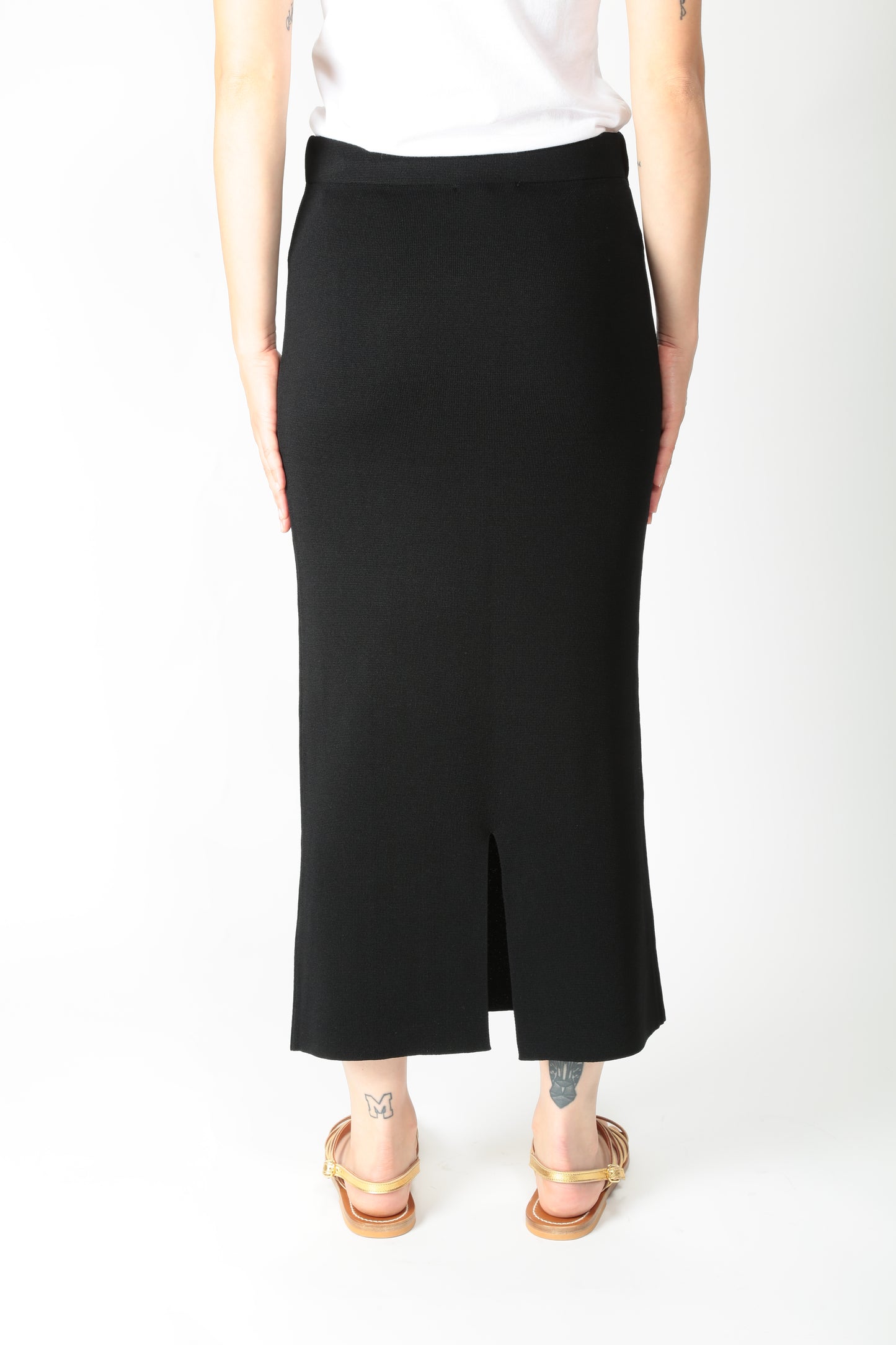 https://admin.shopify.com/store/gulieshop/products/15502397571421#:~:text=https%3A//www.gulieshop.it%20%E2%80%BA%20products%20%E2%80%BA%20maida%2Dmila%2Dgonna%2Da%2Dtubino%2D251m6016