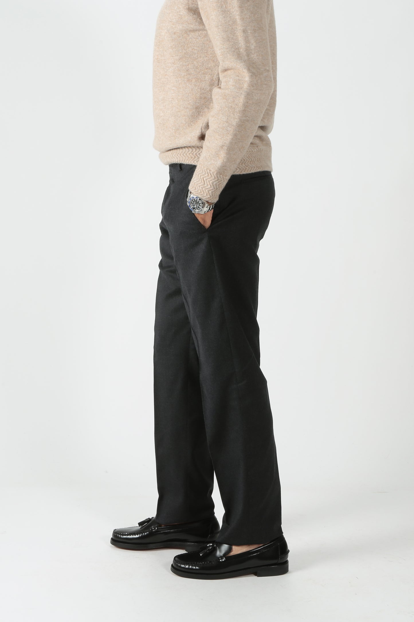 https://admin.shopify.com/store/gulieshop/products/8679906967901#:~:text=con%20le%20recensioni-,PT%20Torino%20Pantalone%20in%20lana%20Freedom%20CFFEZ00FDW%20CM13,-Contenuto%20multimediale%201
