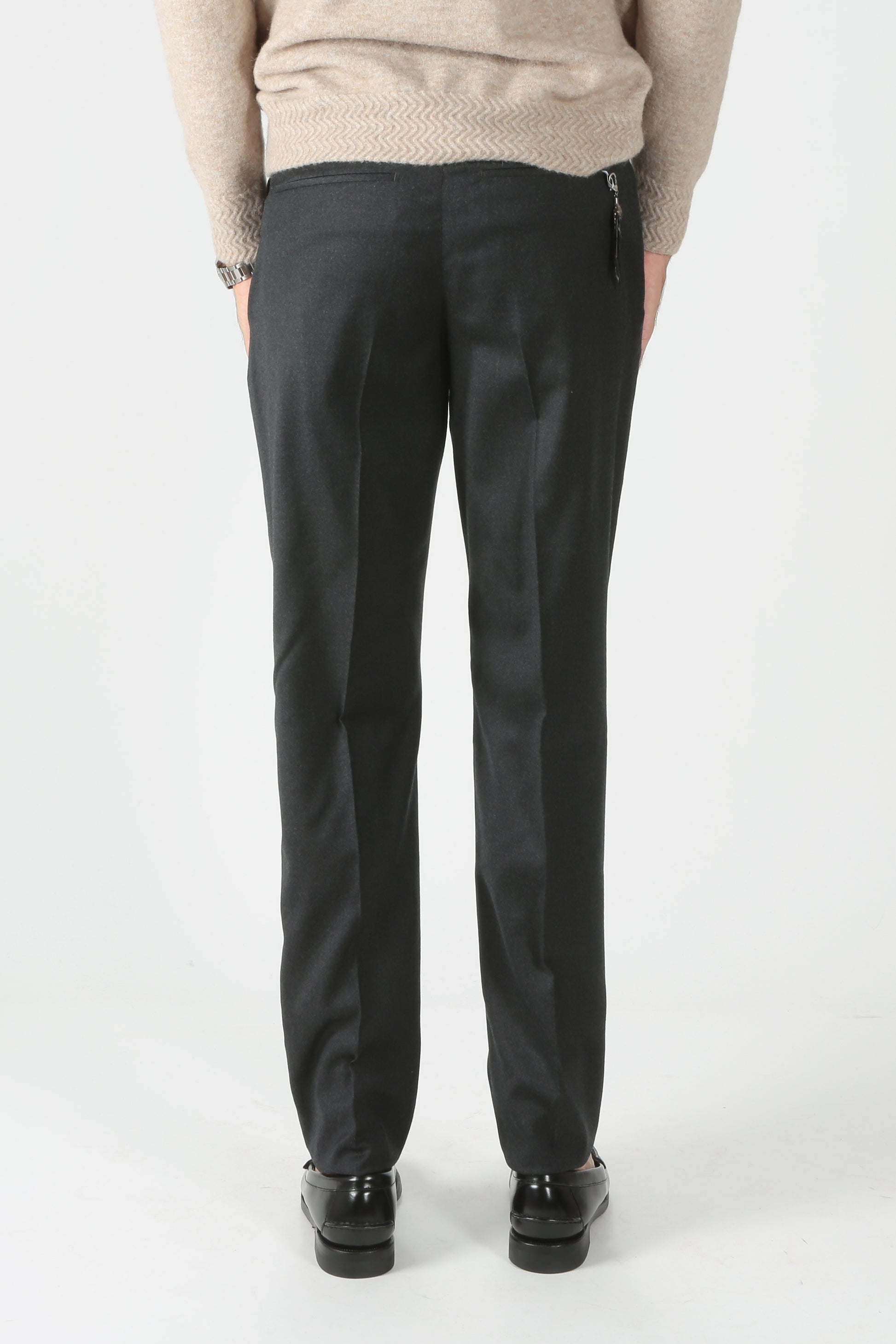 https://admin.shopify.com/store/gulieshop/products/8679906967901#:~:text=con%20le%20recensioni-,PT%20Torino%20Pantalone%20in%20lana%20Freedom%20CFFEZ00FDW%20CM13,-Contenuto%20multimediale%201