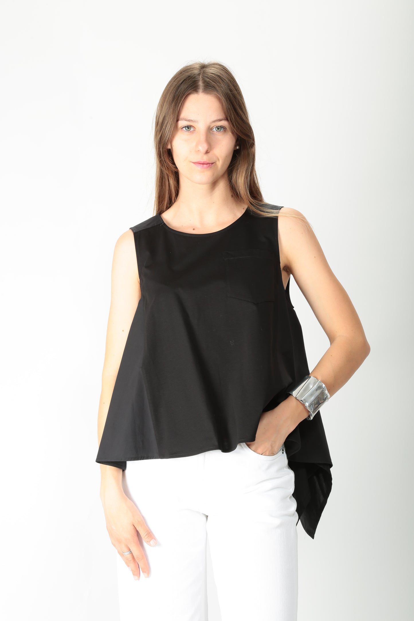 https://admin.shopify.com/store/gulieshop/products/15495348388189#:~:text=https%3A//www.gulieshop.it%20%E2%80%BA%20products%20%E2%80%BA%20meimeij%2Dtop%2Dasimmetrico%2Dm5ex10