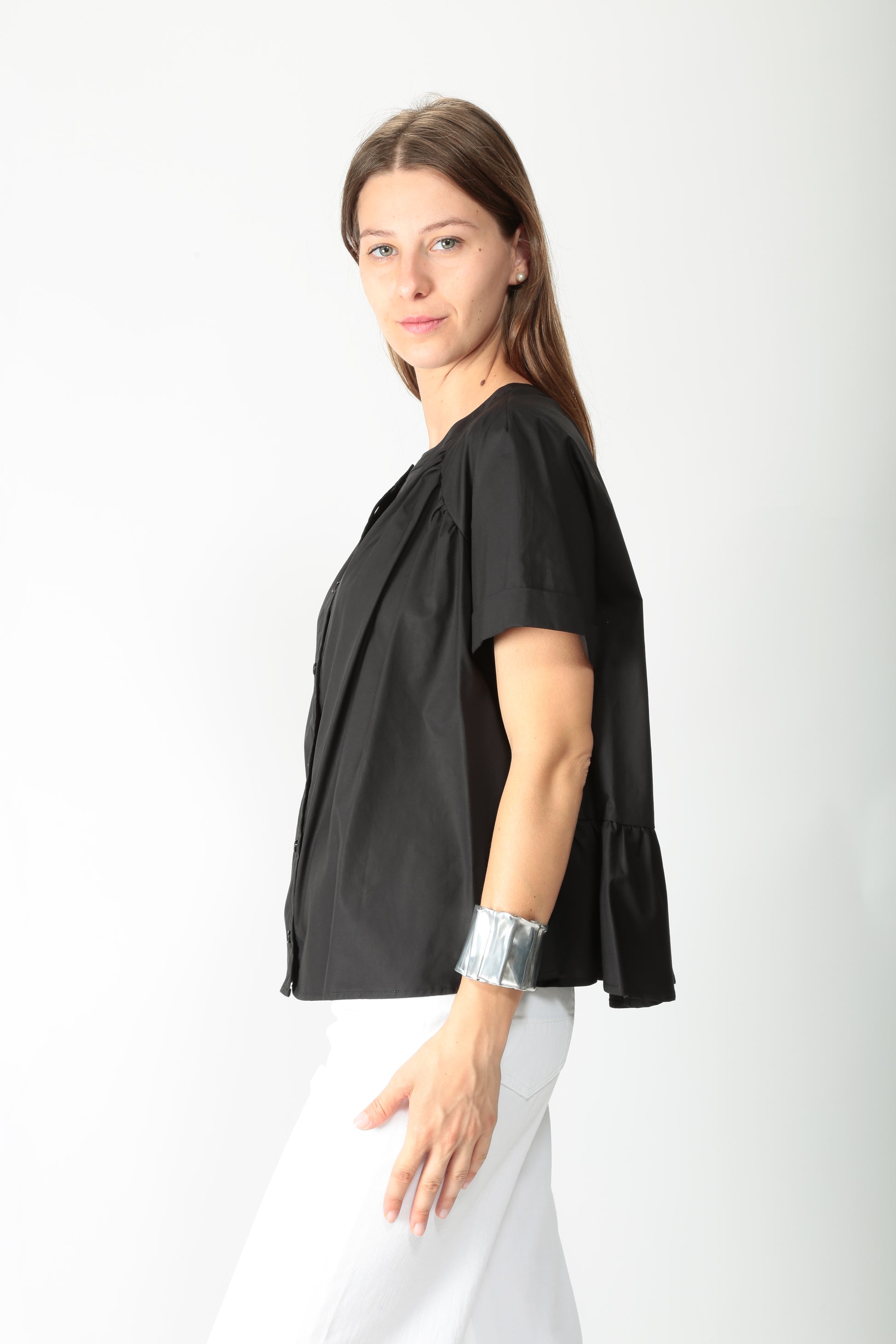 https://admin.shopify.com/store/gulieshop/products/15495347994973#:~:text=https%3A//www.gulieshop.it%20%E2%80%BA%20products%20%E2%80%BA%20meimeij%2Dcamicia%2Din%2Dcotone%2Dm5ea51