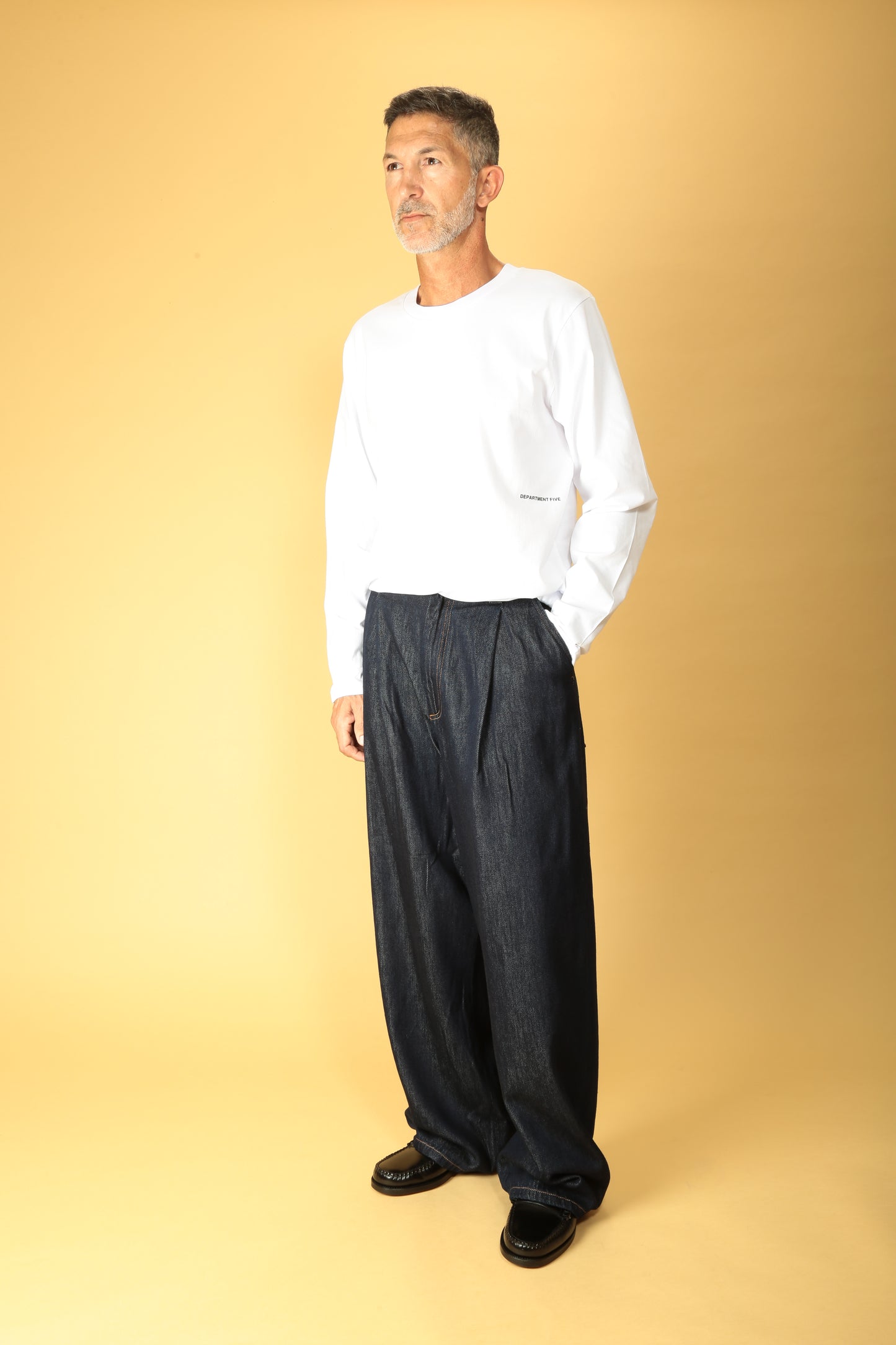 https://admin.shopify.com/store/gulieshop/products/15505929830749#:~:text=https%3A//www.gulieshop.it%20%E2%80%BA%20products%20%E2%80%BA%20department%2D5%2Djeans%2Dloose%2Dfit%2Dpailot%2Dup53351d2df0070083
