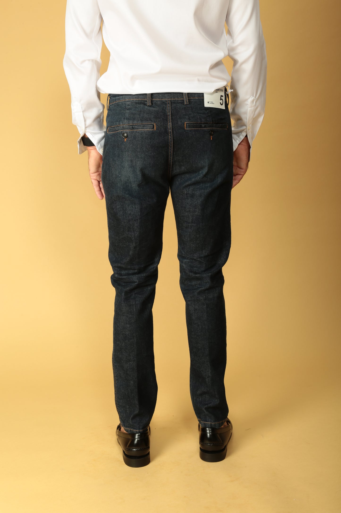https://admin.shopify.com/store/gulieshop/products/15505929797981#:~:text=https%3A//www.gulieshop.it%20%E2%80%BA%20products%20%E2%80%BA%20department%2D5%2Djeans%2Dprince%2Dchino%2Dup52151d2ds0071114