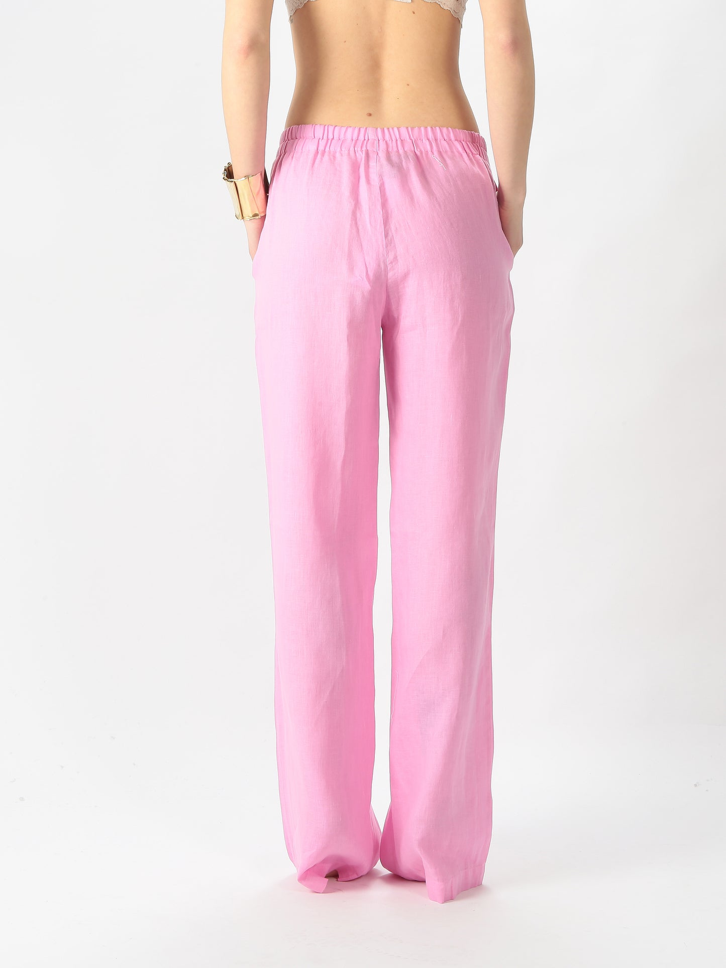 https://admin.shopify.com/store/gulieshop/products/8362950492509#:~:text=Invia-,Caliban%20Pantalone%20in%20lino%20Y66P1DUI5,-Contenuto%20multimediale%201
