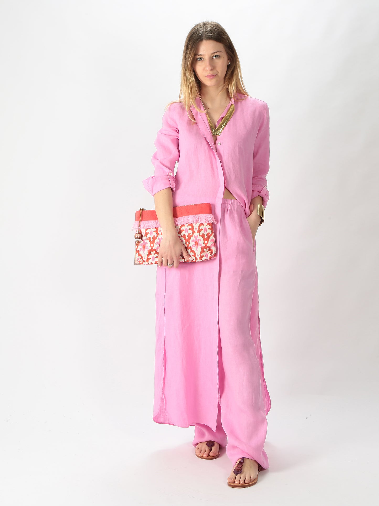 https://admin.shopify.com/store/gulieshop/products/8362950492509#:~:text=Invia-,Caliban%20Pantalone%20in%20lino%20Y66P1DUI5,-Contenuto%20multimediale%201