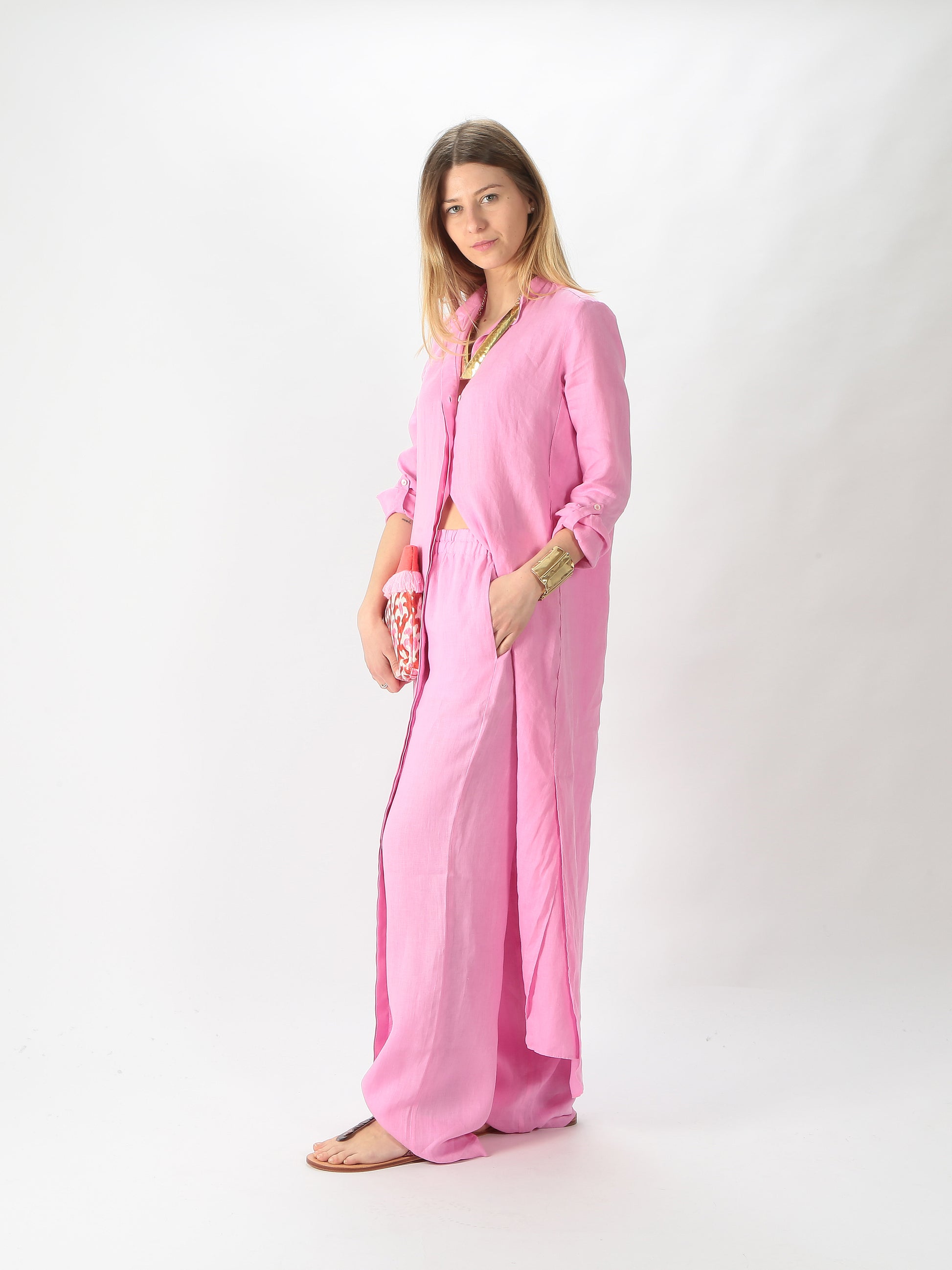 https://admin.shopify.com/store/gulieshop/products/8362950492509#:~:text=Invia-,Caliban%20Pantalone%20in%20lino%20Y66P1DUI5,-Contenuto%20multimediale%201