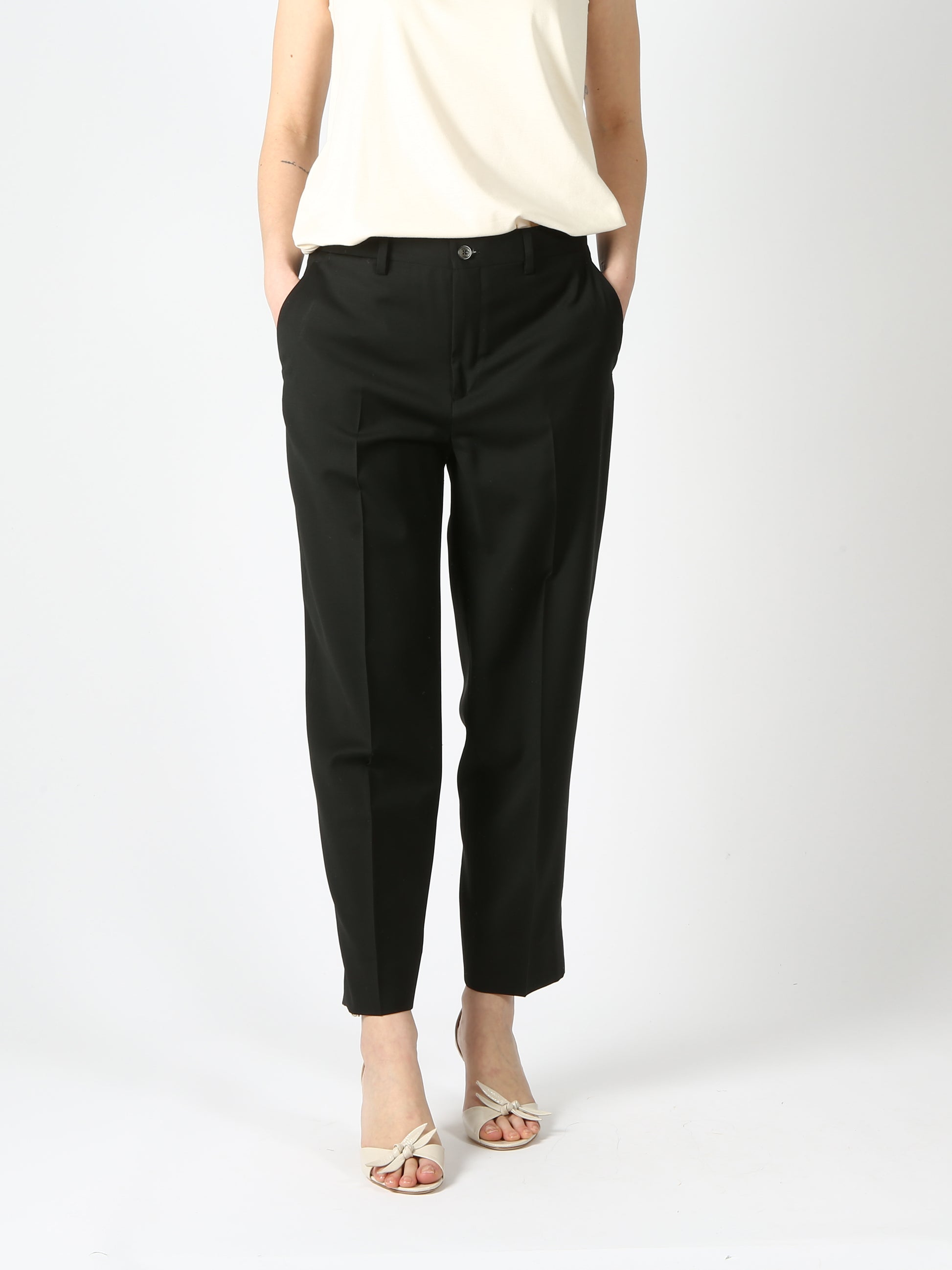 https://admin.shopify.com/store/gulieshop/products/7681033666798#:~:text=Invia-,Briglia%20Pantalone%20Jeanw,-Contenuto%20multimediale%201