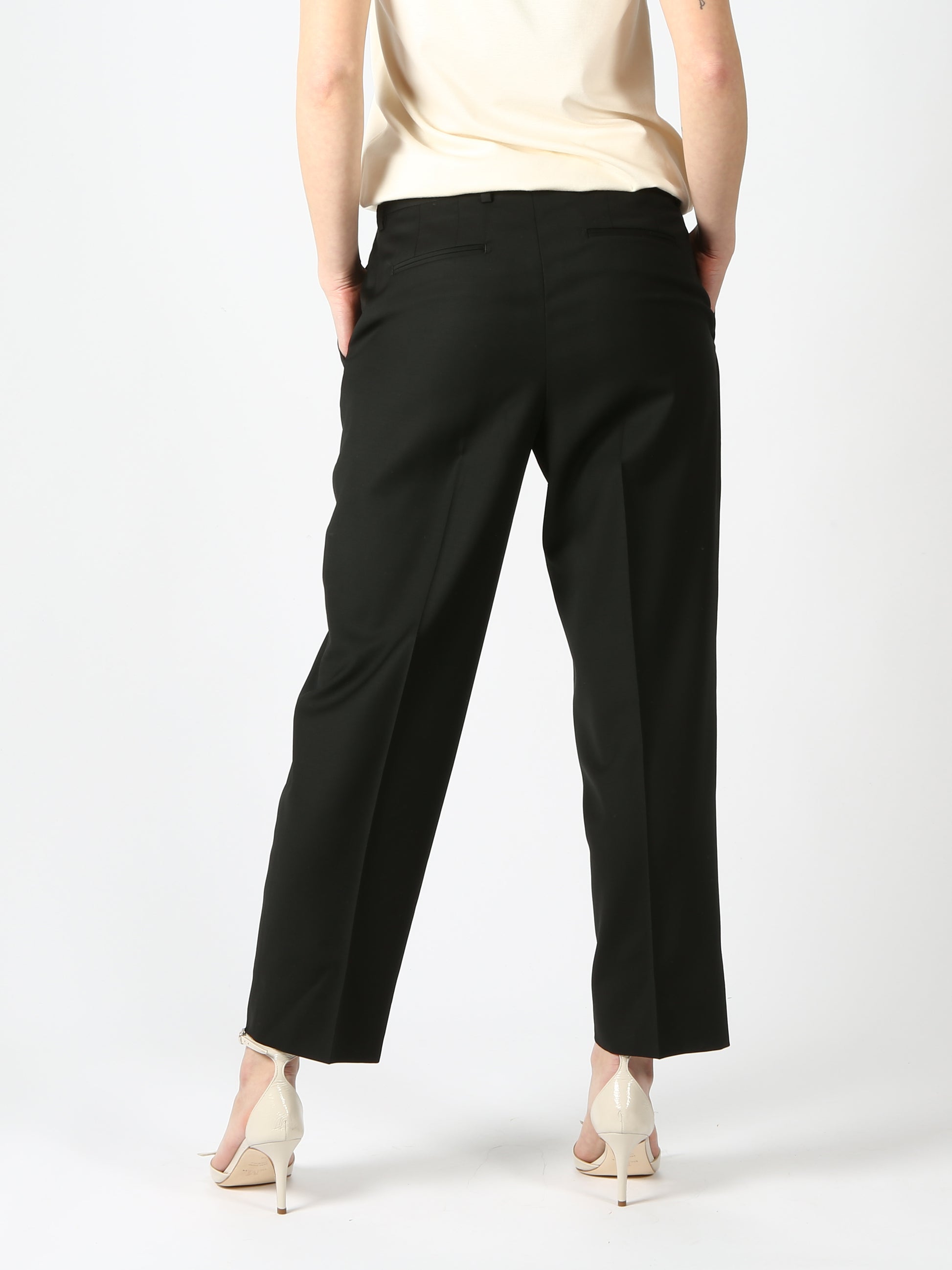 https://admin.shopify.com/store/gulieshop/products/7681033666798#:~:text=Invia-,Briglia%20Pantalone%20Jeanw,-Contenuto%20multimediale%201