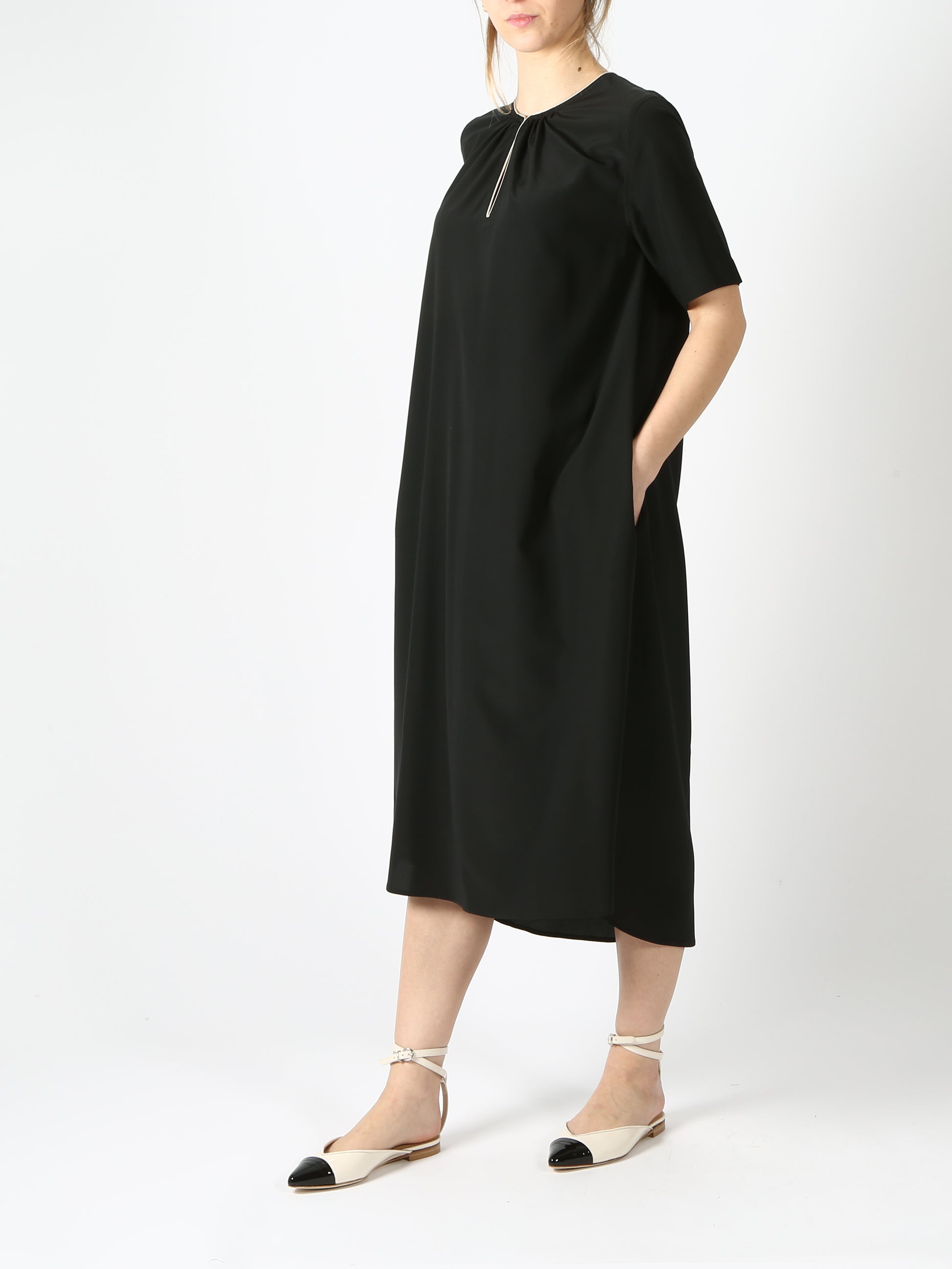 https://admin.shopify.com/store/gulieshop/products/7628800622830#:~:text=Invia-,Purotatto%20Abito%204052,-Contenuto%20multimediale%201