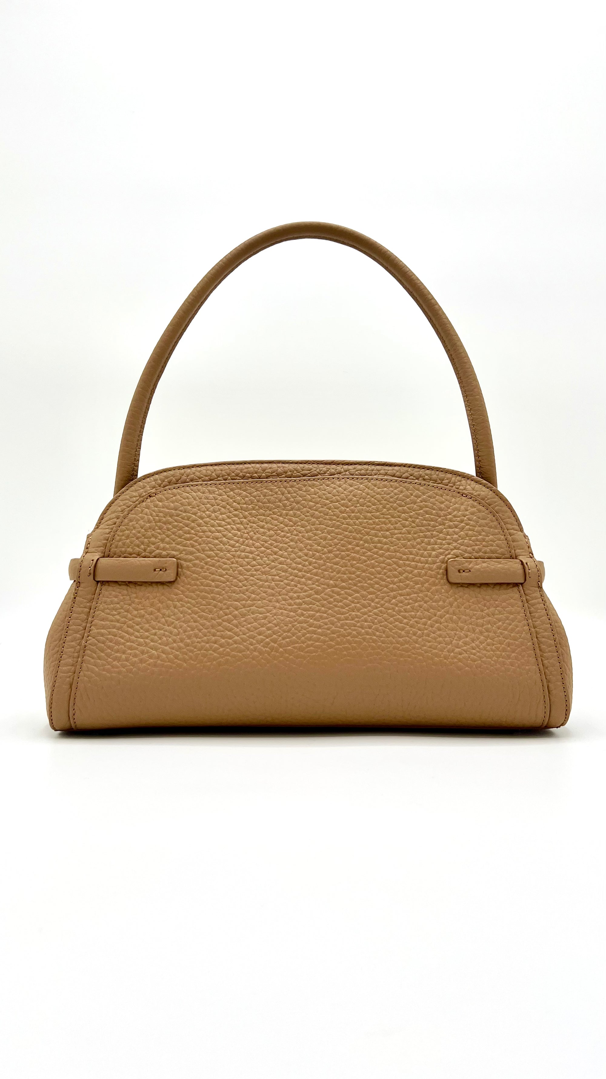 https://admin.shopify.com/store/gulieshop/products/16014680621405#:~:text=https%3A//www.gulieshop.it%20%E2%80%BA%20products%20%E2%80%BA%20orciani%2Dborsa%2Daura%2Dlonguette%2Din%2Dpelle%2Dmartellata%2Db02218