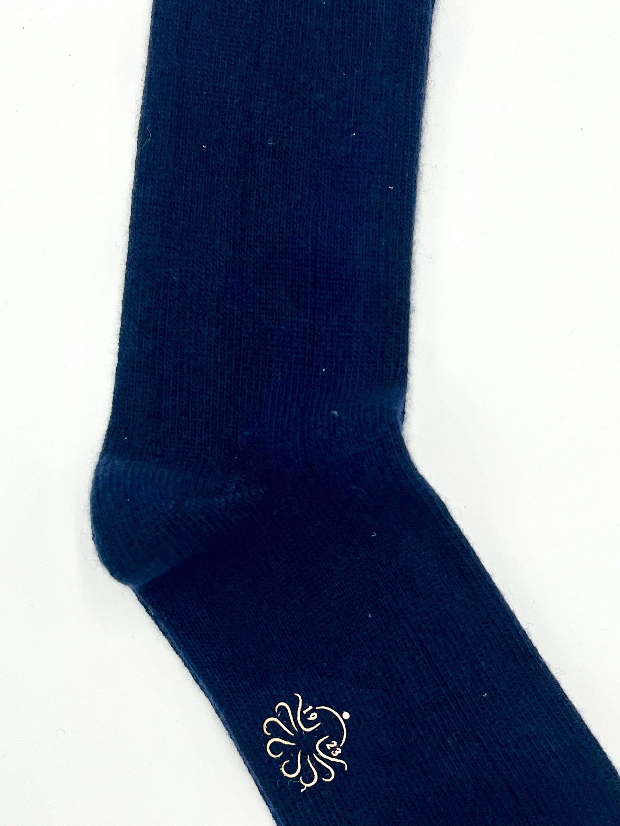 https://admin.shopify.com/store/gulieshop/products/15729441309021#:~:text=https%3A//www.gulieshop.it%20%E2%80%BA%20products%20%E2%80%BA%20alto%2Dcalza%2Dlunga%2Din%2Dcachemire%2Dduvet%2D2