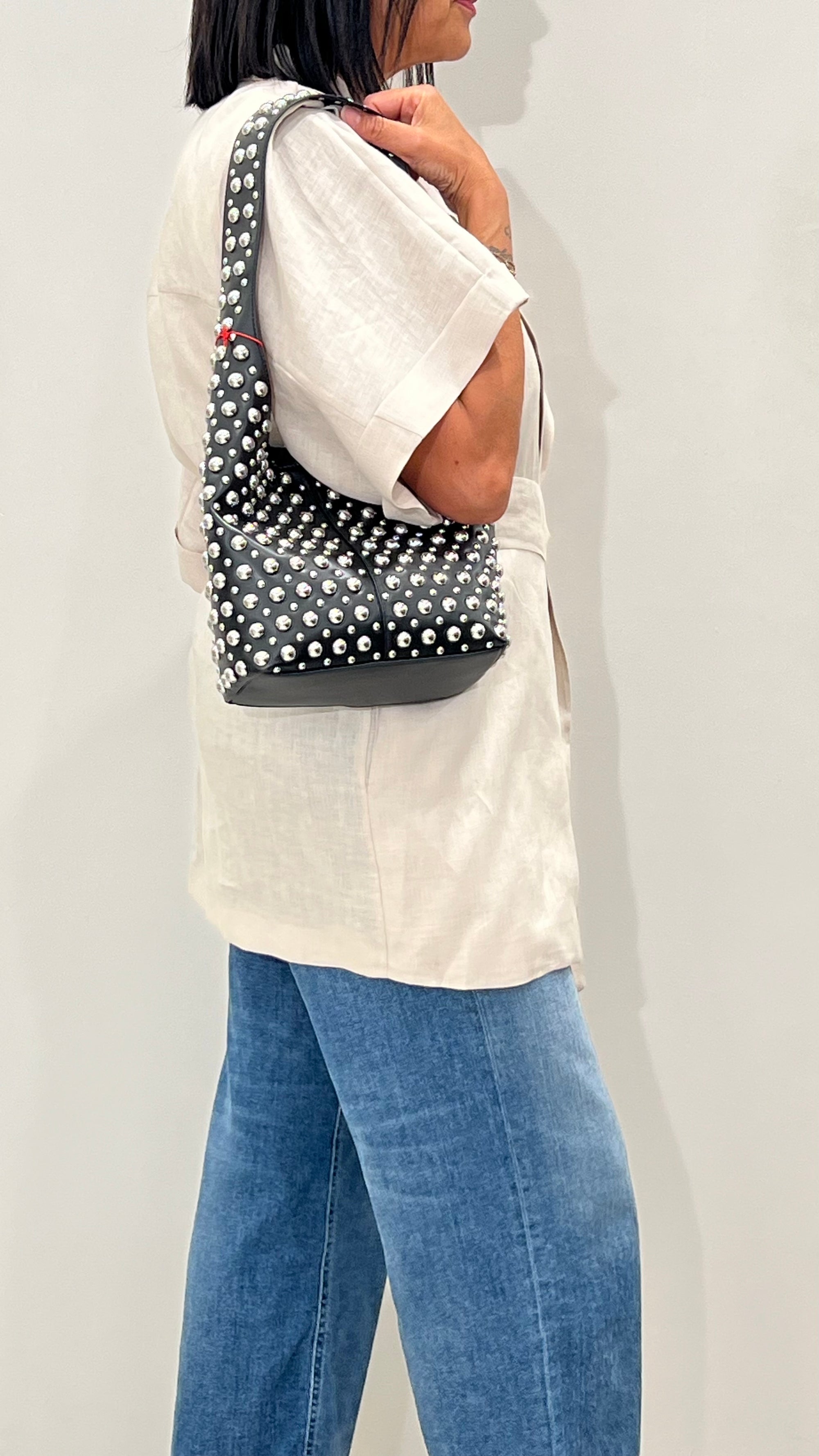 https://admin.shopify.com/store/gulieshop/products/16254271127901