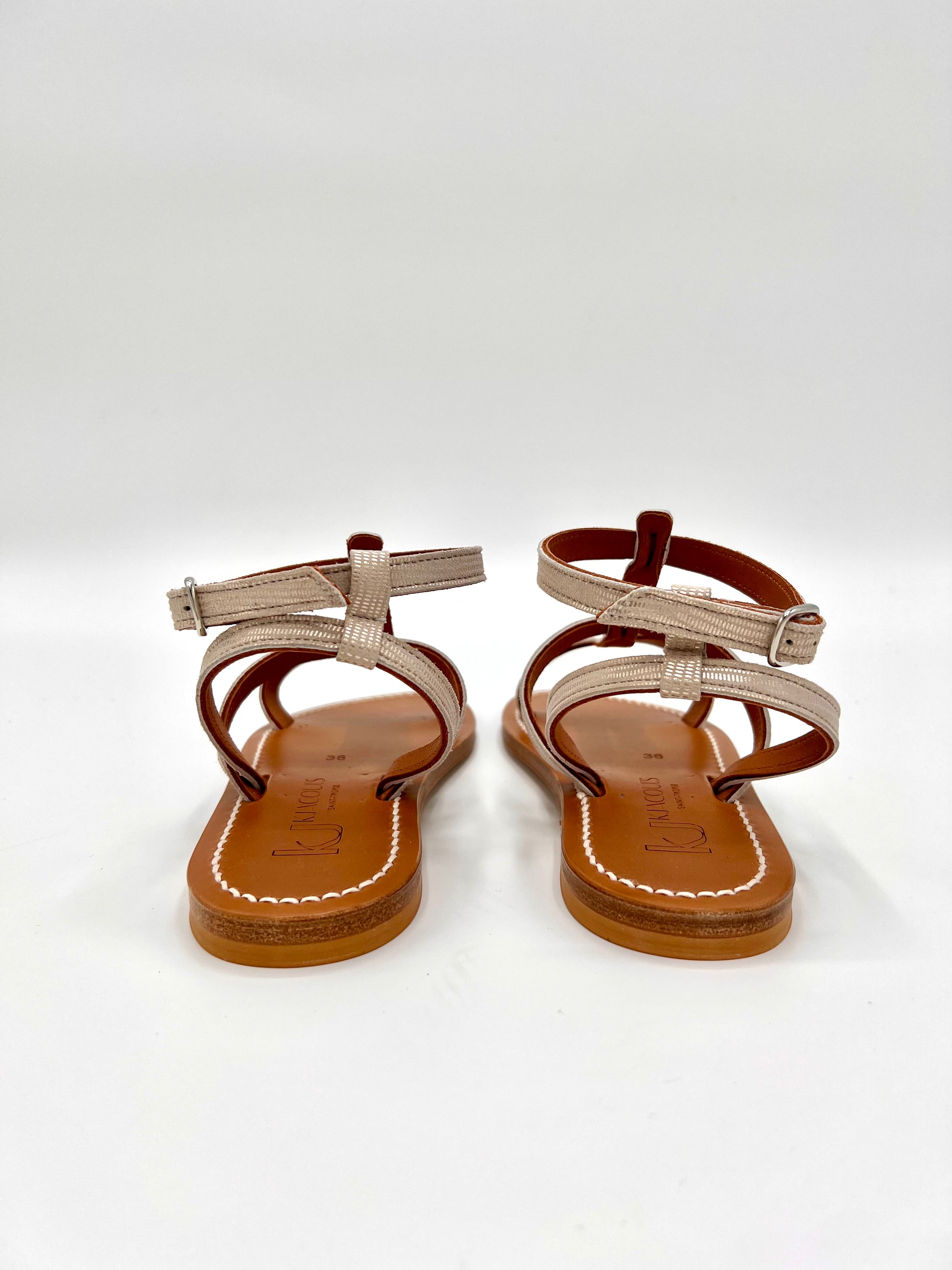 https://admin.shopify.com/store/gulieshop/products/15391588581725#:~:text=https%3A//www.gulieshop.it%20%E2%80%BA%20products%20%E2%80%BA%20k%2Djacques%2Dsandalo%2Dbasso%2Darelate