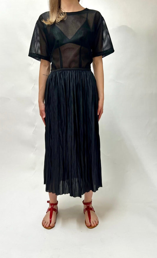 https://admin.shopify.com/store/gulieshop/products/15400666562909#:~:text=https%3A//www.gulieshop.it%20%E2%80%BA%20products%20%E2%80%BA%20r%2Dcollina%2Dgonna%2Dmidi%2Dplisse%2Db57067%2D1
