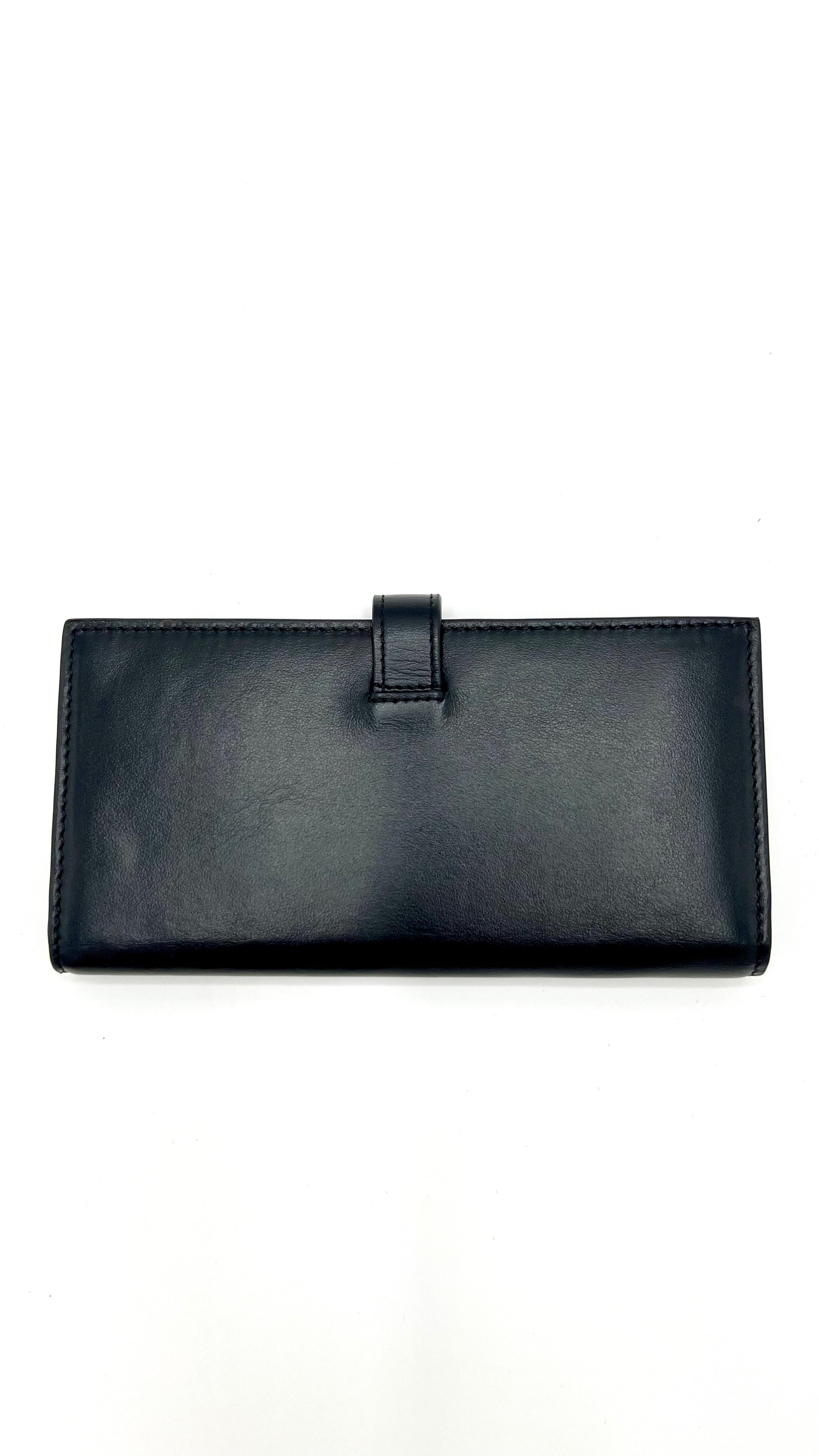 https://admin.shopify.com/store/gulieshop/products/16057142706525#:~:text=https%3A//www.gulieshop.it%20%E2%80%BA%20products%20%E2%80%BA%20l%2Dconti%2Dportafoglio%2Din%2Dpelle%2Dliscia%2Ddonald%2Da5wb57