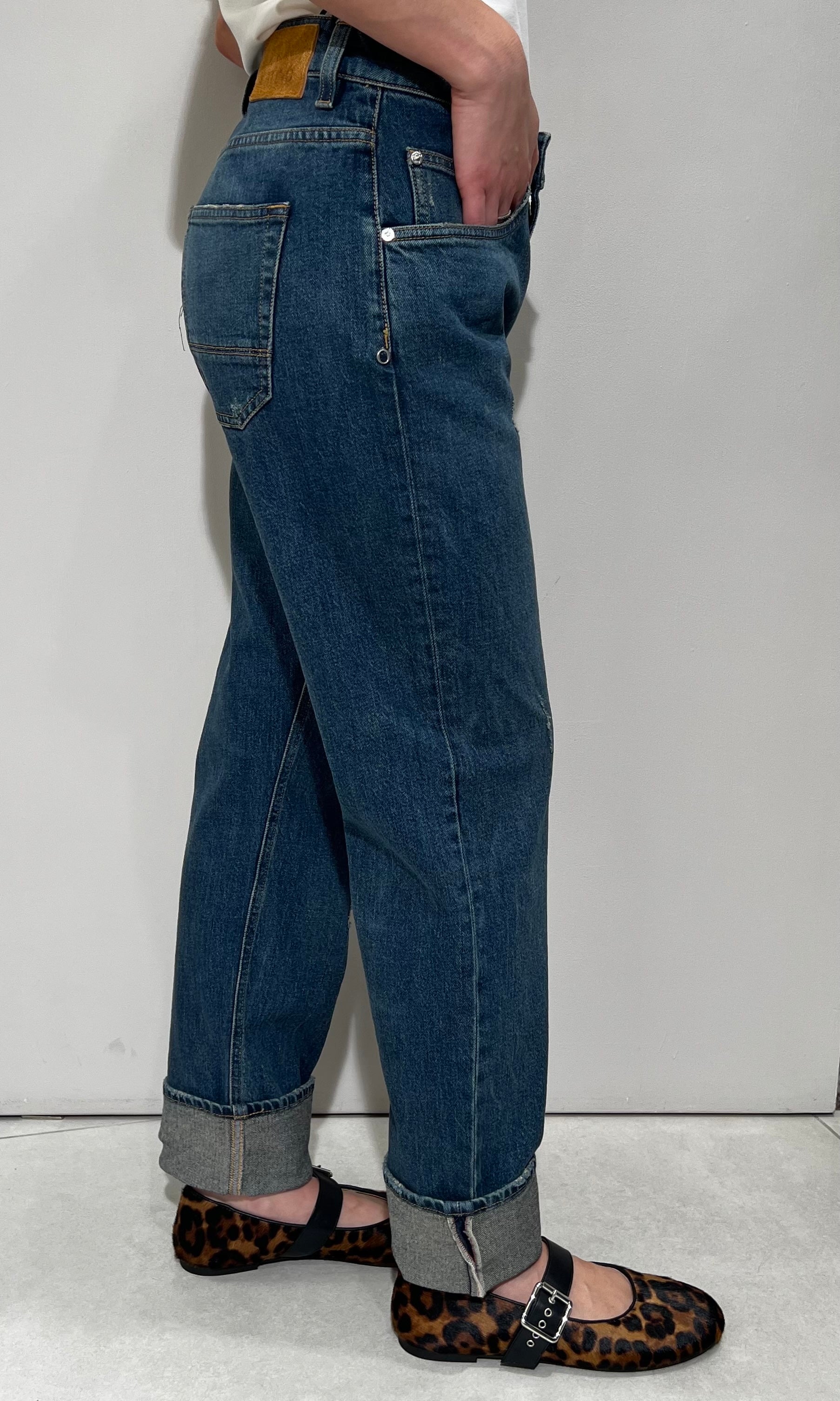 https://admin.shopify.com/store/gulieshop/products/15718399770973#:~:text=https%3A//www.gulieshop.it%20%E2%80%BA%20products%20%E2%80%BA%20latino%2Djeans%2Dballon%2Dmartina%2Dpa167dm%2Dd058