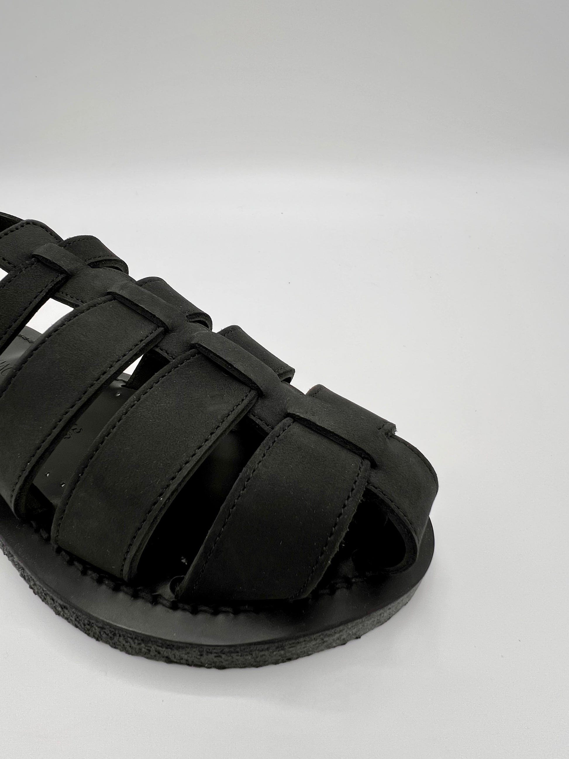 https://admin.shopify.com/store/gulieshop/products/15391588680029#:~:text=https%3A//www.gulieshop.it%20%E2%80%BA%20products%20%E2%80%BA%20k%2Djacques%2Dsandalo%2Dbasso%2Dlemonia%2Df%2Dhevea%2Dmiel
