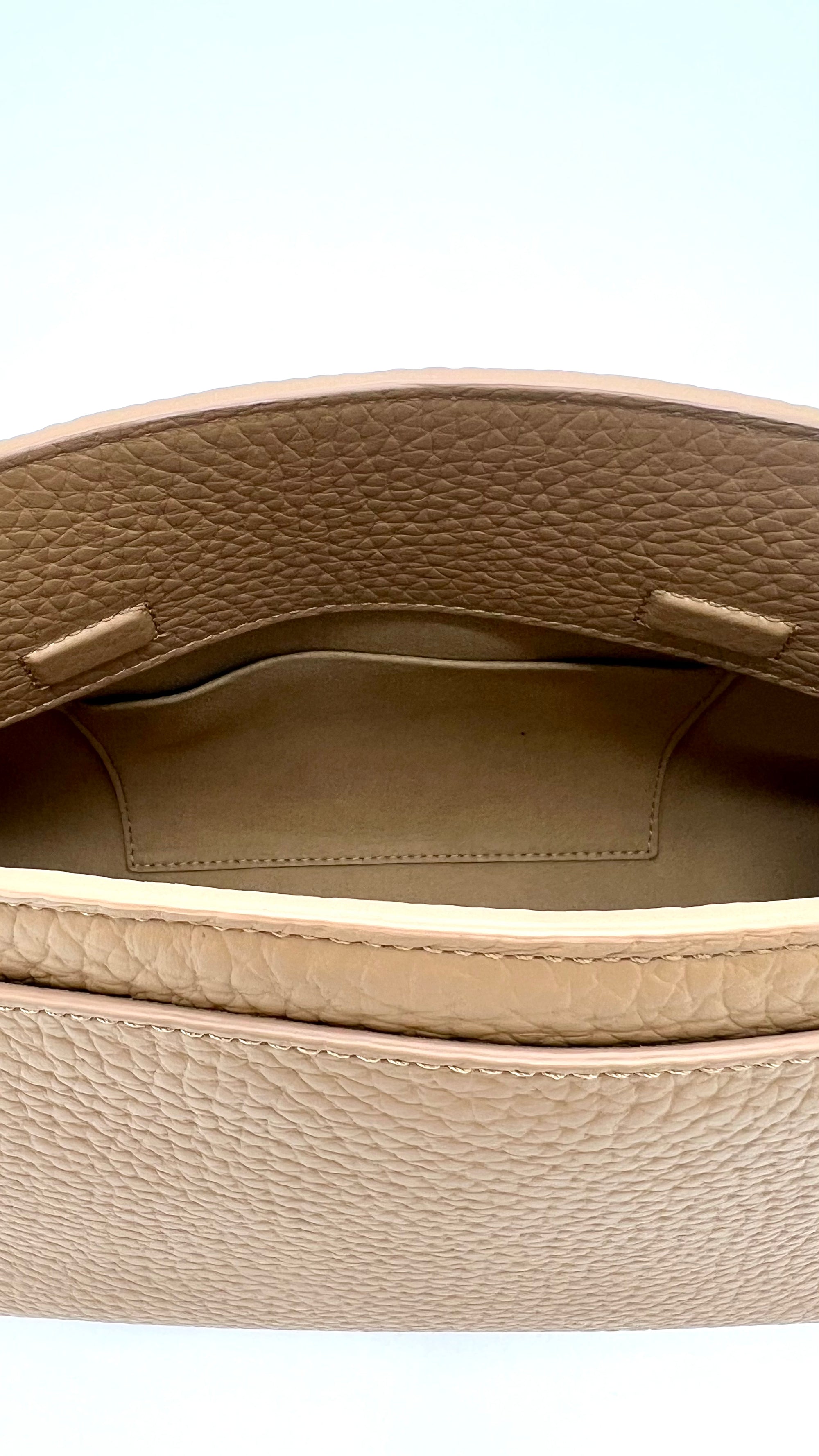 https://admin.shopify.com/store/gulieshop/products/16014680621405