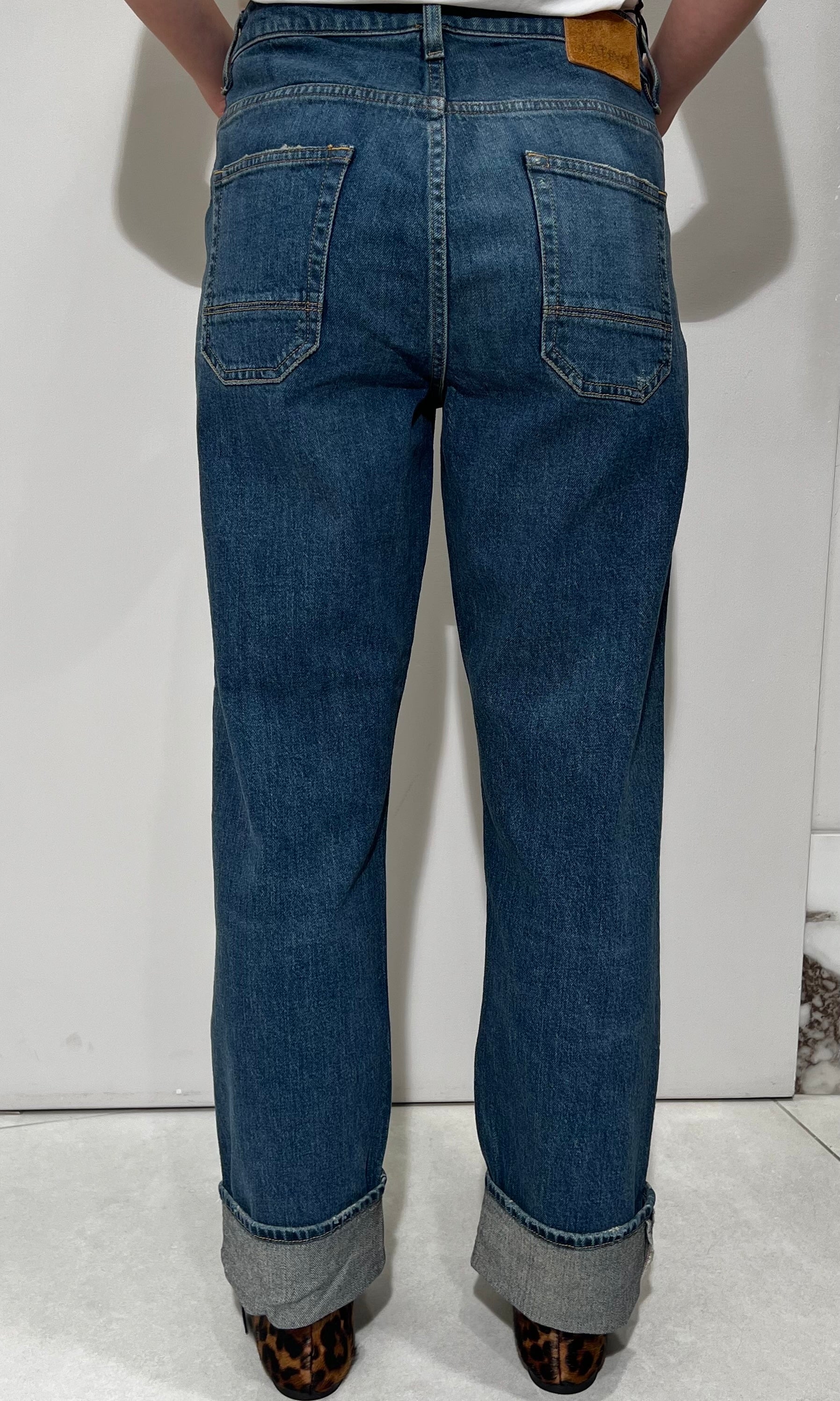 https://admin.shopify.com/store/gulieshop/products/15718399770973#:~:text=https%3A//www.gulieshop.it%20%E2%80%BA%20products%20%E2%80%BA%20latino%2Djeans%2Dballon%2Dmartina%2Dpa167dm%2Dd058