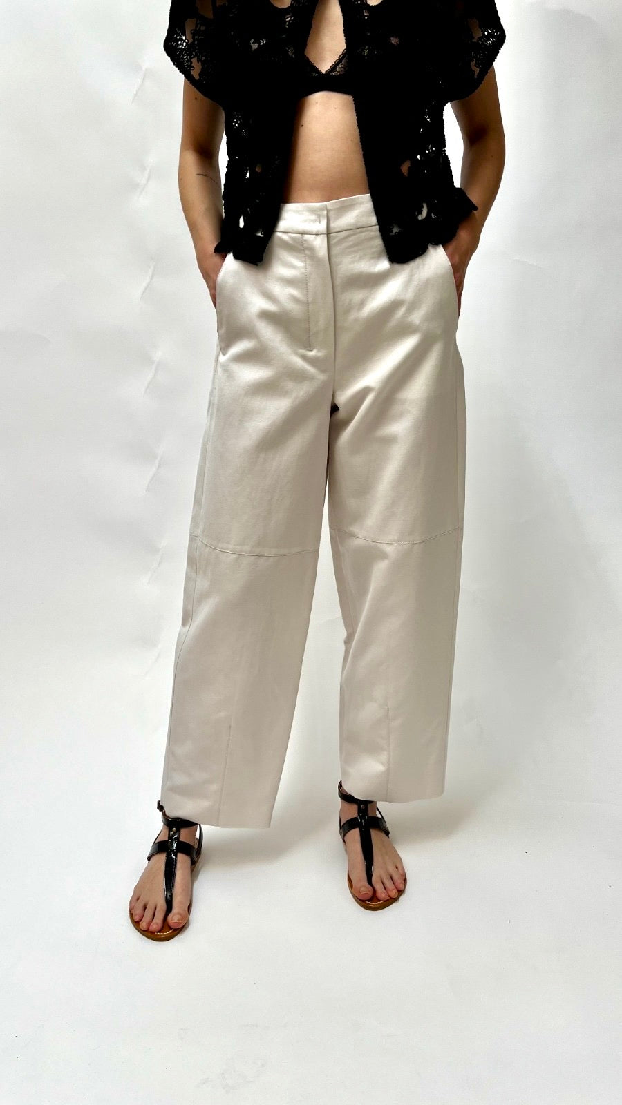 https://admin.shopify.com/store/gulieshop/products/15400791245149#:~:text=https%3A//www.gulieshop.it%20%E2%80%BA%20products%20%E2%80%BA%20s%2Dmaxmara%2Dpantalone%2Dballon%2Djack