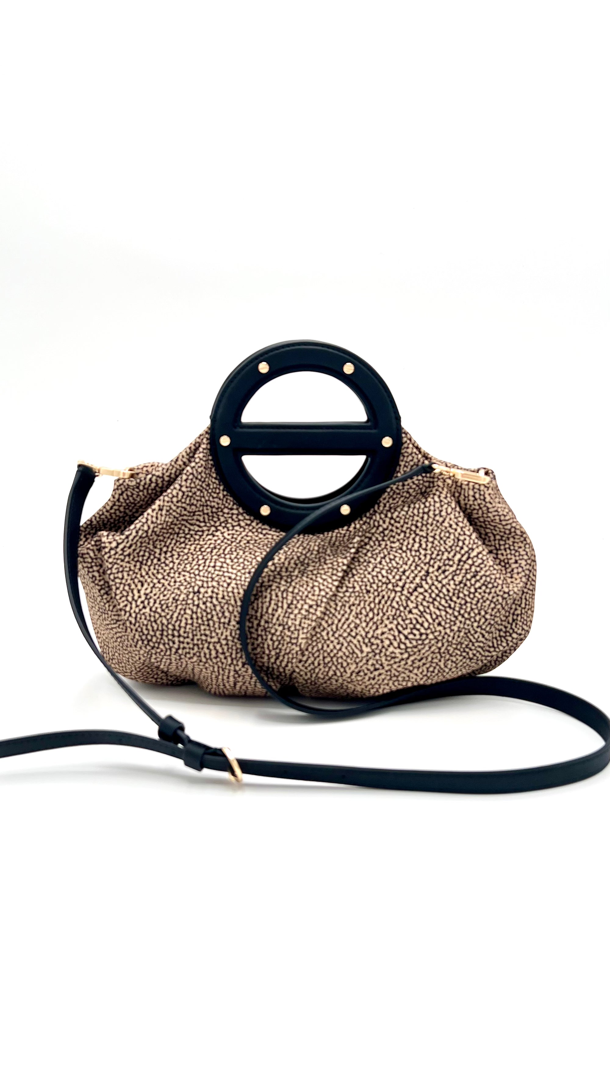 https://admin.shopify.com/store/gulieshop/products/15989763539293#:~:text=https%3A//www.gulieshop.it%20%E2%80%BA%20products%20%E2%80%BA%20borbonese%2Dborsa%2Da%2Dmano%2D91010210ah1%2D1