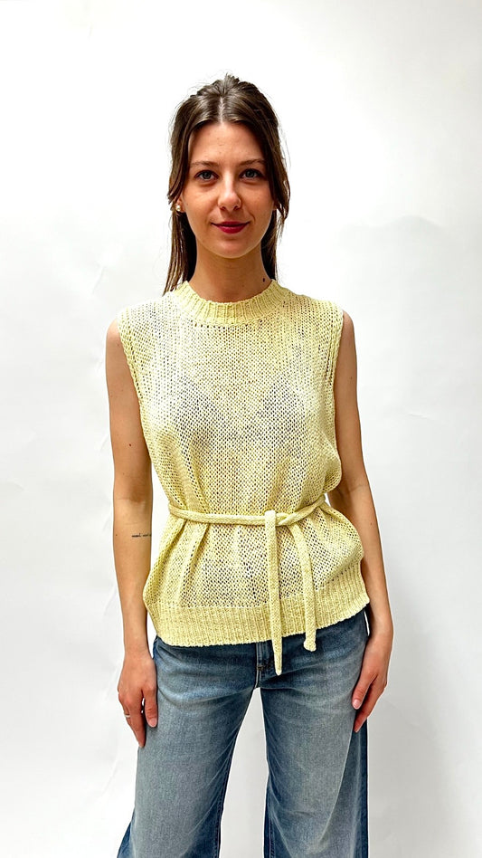 https://admin.shopify.com/store/gulieshop/products/15400666661213#:~:text=https%3A//www.gulieshop.it%20%E2%80%BA%20products%20%E2%80%BA%20r%2Dcollina%2Dgilet%2Din%2Dfilo%2Db41018