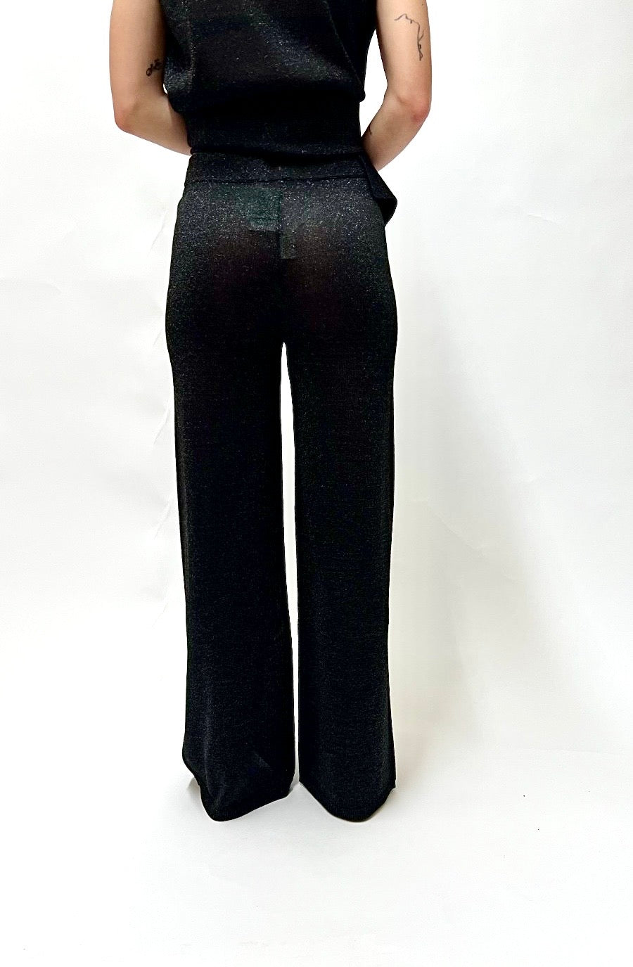 https://admin.shopify.com/store/gulieshop/products/15404564644189#:~:text=https%3A//www.gulieshop.it%20%E2%80%BA%20products%20%E2%80%BA%20kangra%2Dpantalone%2Dmorbido%2Din%2Dlurex%2Ds5%2Da%2D1970%2D17