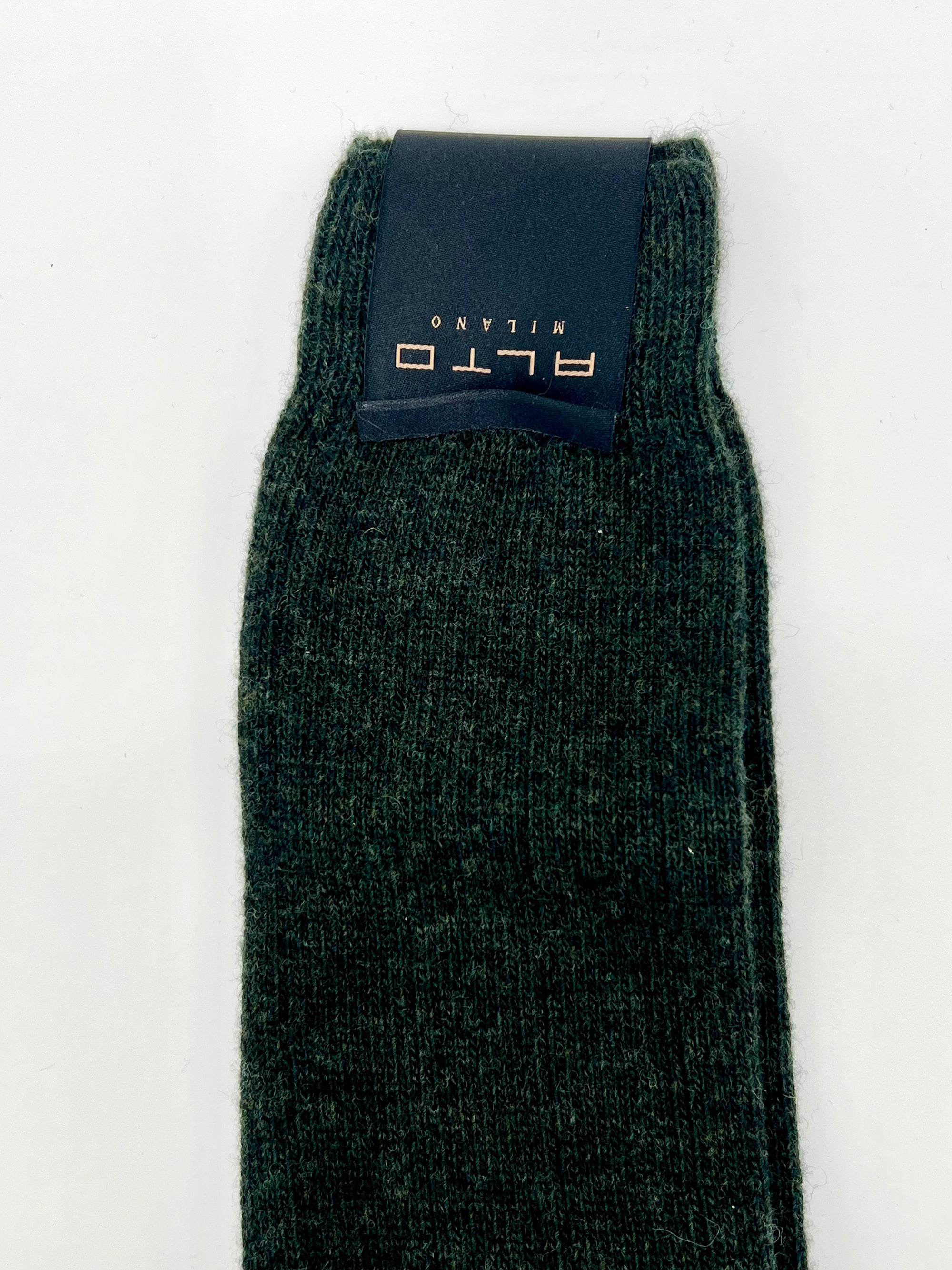 https://admin.shopify.com/store/gulieshop/products/15729441079645#:~:text=https%3A//www.gulieshop.it%20%E2%80%BA%20products%20%E2%80%BA%20alto%2Dcalza%2Dlunga%2Din%2Dcachemire%2Dduvet%2D1