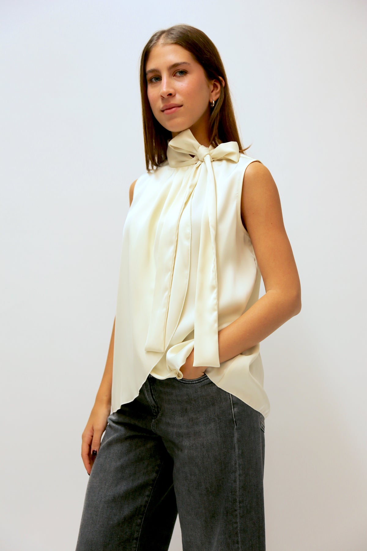 https://admin.shopify.com/store/gulieshop/products/16643715596637