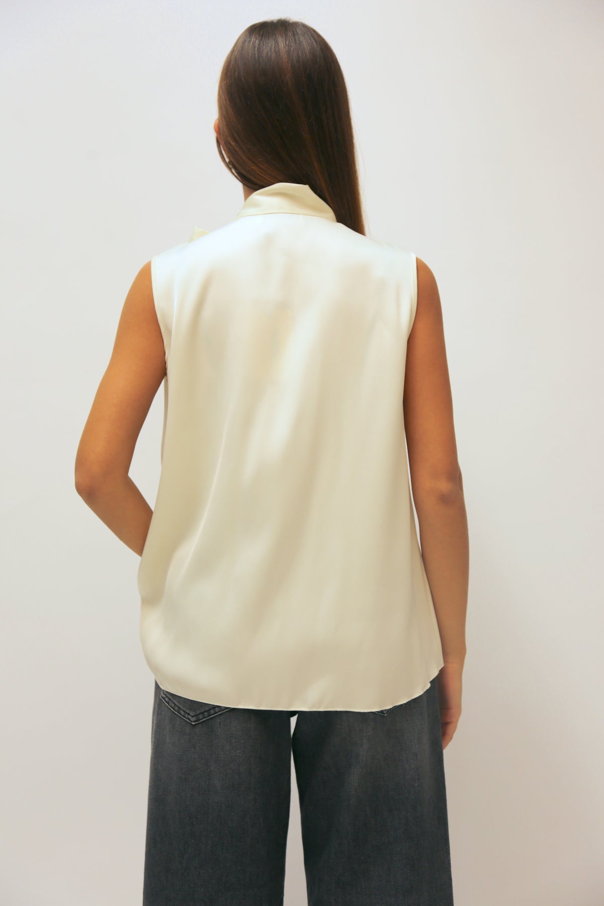 https://admin.shopify.com/store/gulieshop/products/16643715596637