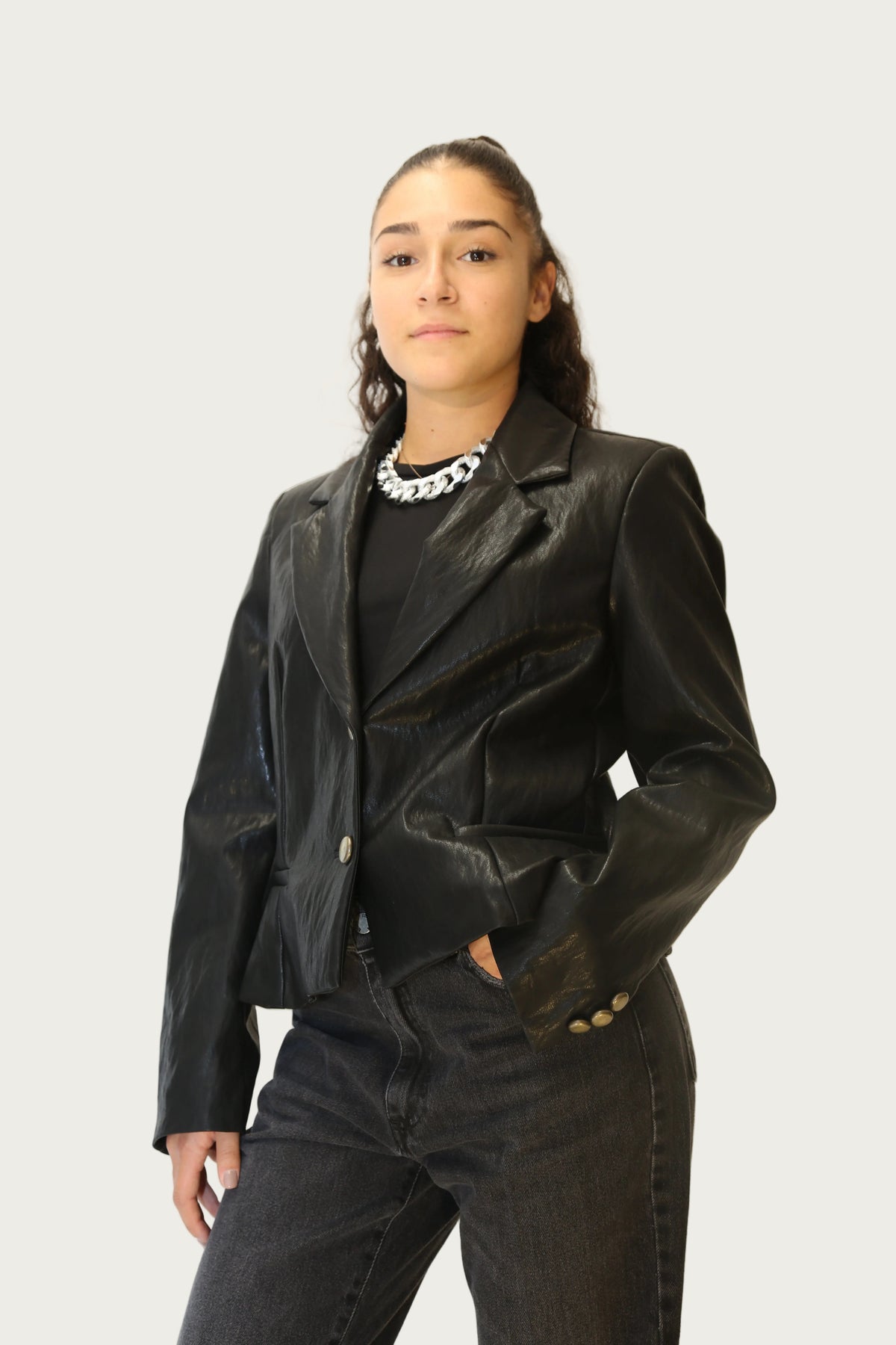 https://admin.shopify.com/store/gulieshop/products/16642422800733