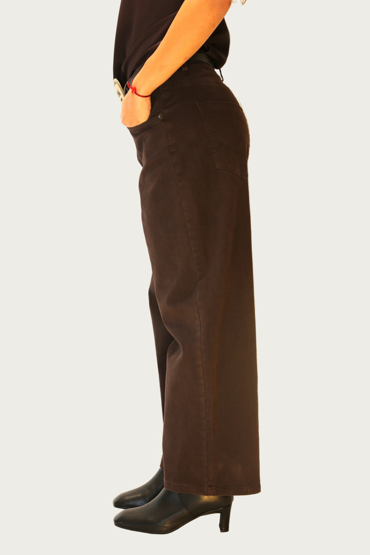 https://admin.shopify.com/store/gulieshop/products/16642422079837