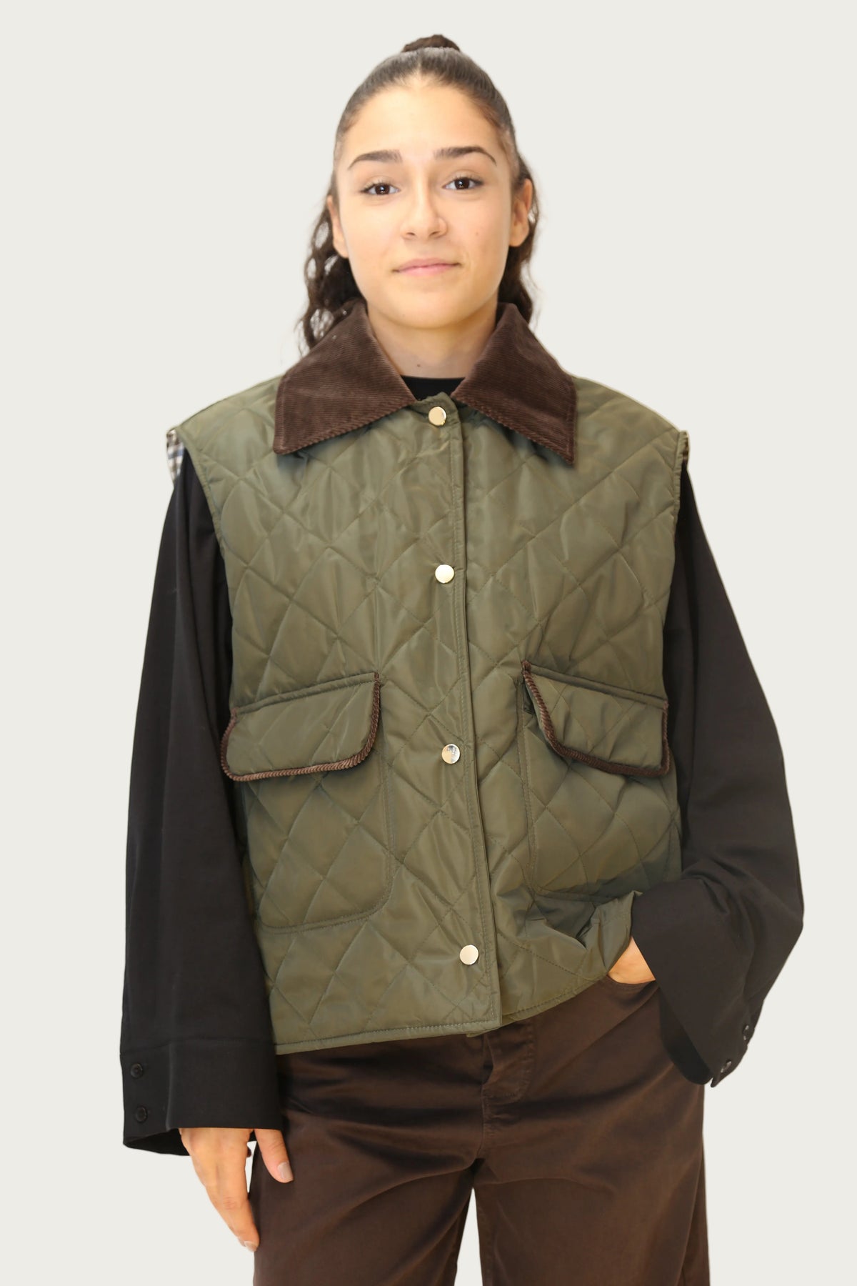 https://admin.shopify.com/store/gulieshop/products/16642422899037