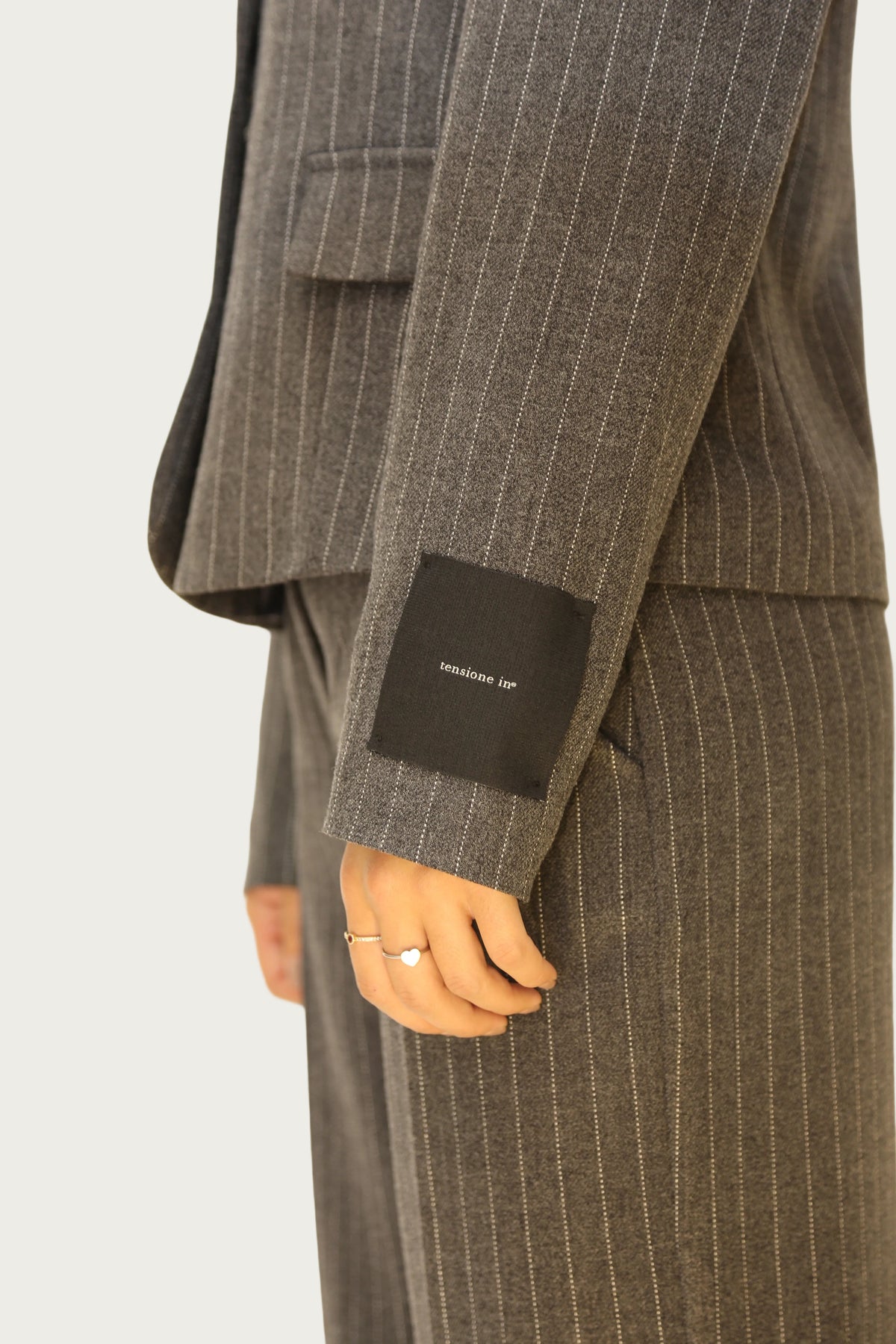 https://admin.shopify.com/store/gulieshop/products/16642422735197