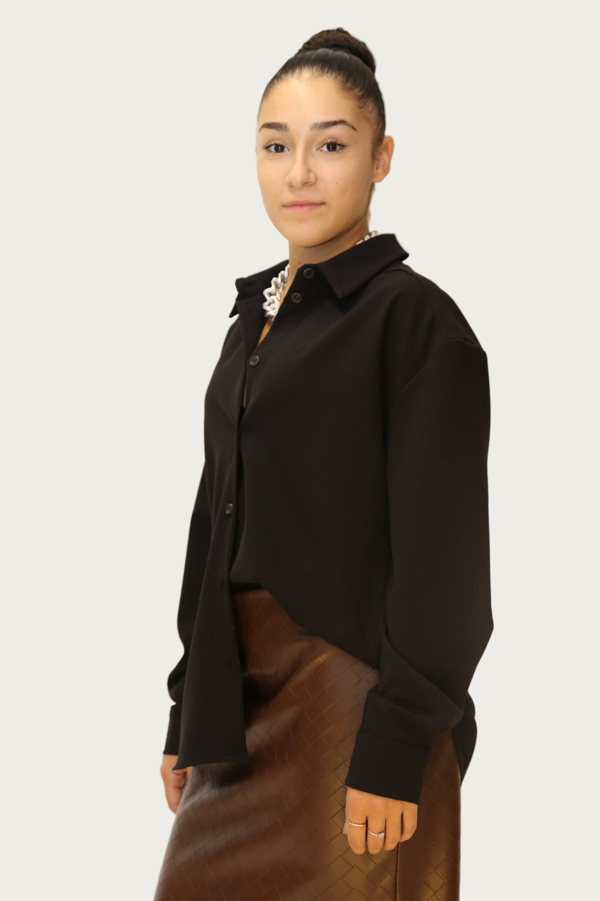 https://admin.shopify.com/store/gulieshop/products/16641502675293