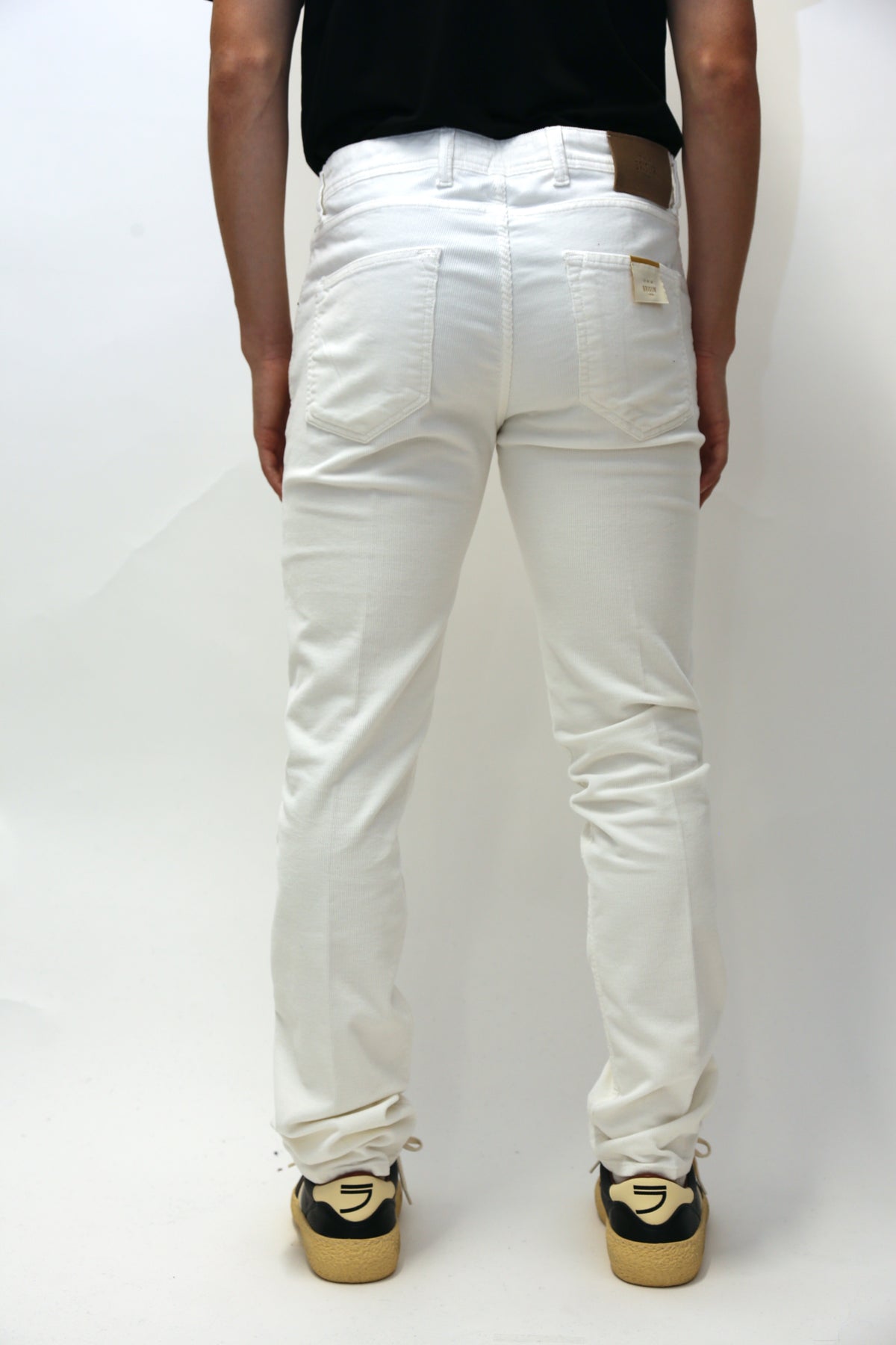 https://admin.shopify.com/store/gulieshop/products/16672554549597
