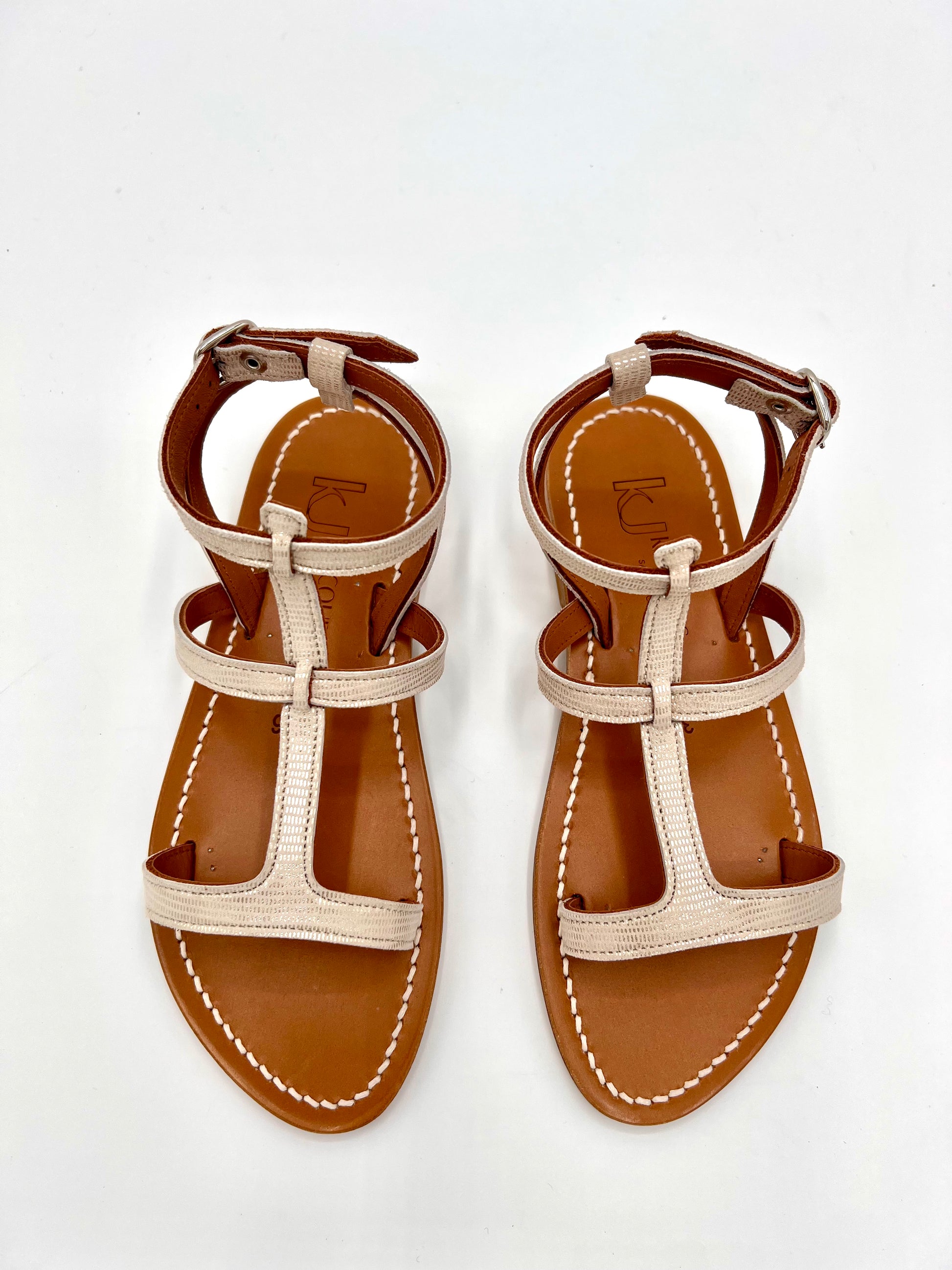 https://admin.shopify.com/store/gulieshop/products/15391588581725#:~:text=https%3A//www.gulieshop.it%20%E2%80%BA%20products%20%E2%80%BA%20k%2Djacques%2Dsandalo%2Dbasso%2Darelate