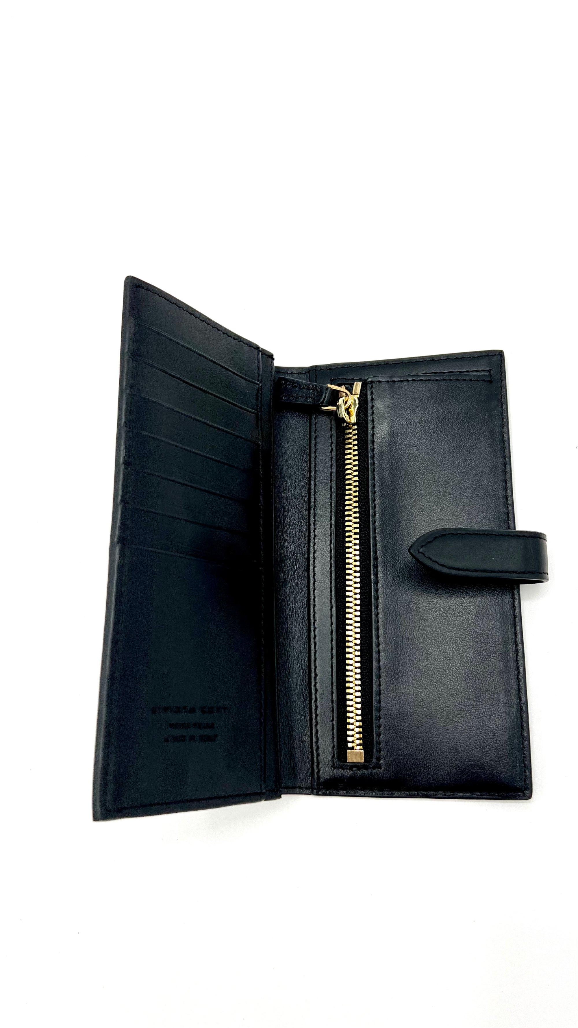 https://admin.shopify.com/store/gulieshop/products/16057142706525#:~:text=https%3A//www.gulieshop.it%20%E2%80%BA%20products%20%E2%80%BA%20l%2Dconti%2Dportafoglio%2Din%2Dpelle%2Dliscia%2Ddonald%2Da5wb57