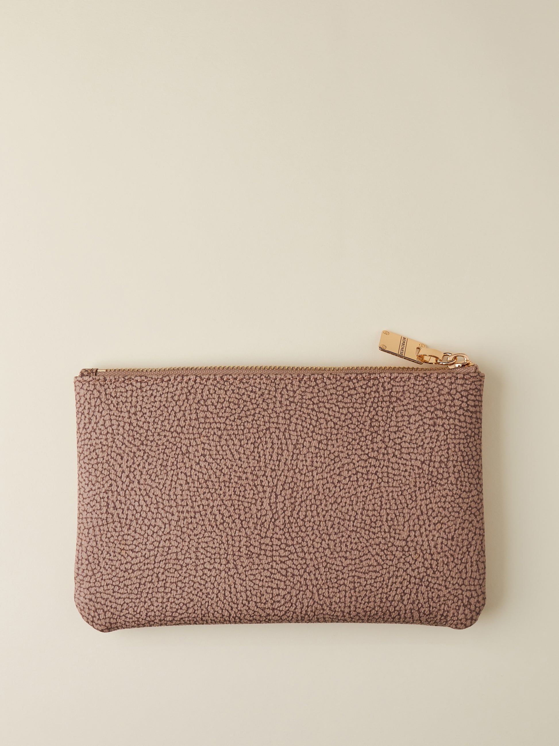 https://admin.shopify.com/store/gulieshop/products/15615157666141#:~:text=https%3A//www.gulieshop.it%20%E2%80%BA%20products%20%E2%80%BA%20borbonese%2Dbusta%2Dpiatta%2Dportadocumenti%2D900148