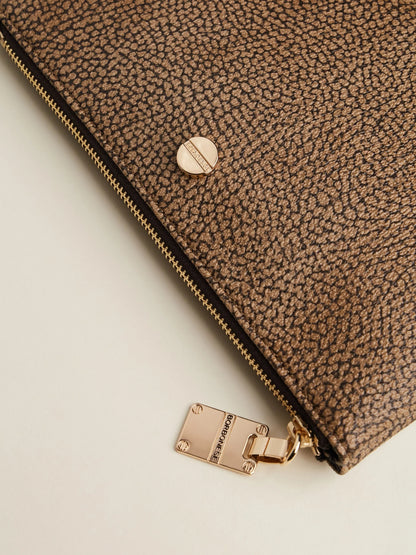 https://admin.shopify.com/store/gulieshop/products/15615157502301#:~:text=https%3A//www.gulieshop.it%20%E2%80%BA%20products%20%E2%80%BA%20borbonese%2Dbusta%2Dpiatta%2Dportadocumenti%2D900147