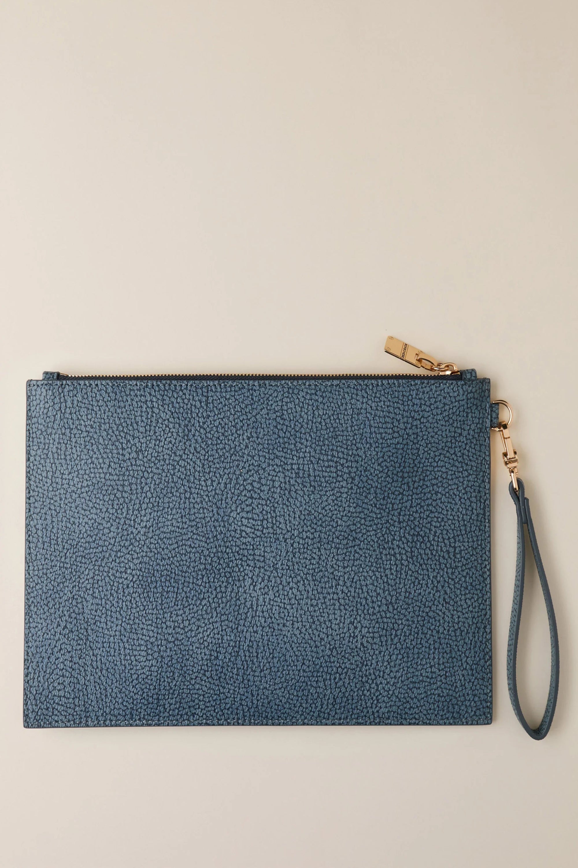 https://admin.shopify.com/store/gulieshop/products/16115313869149#:~:text=https%3A//www.gulieshop.it%20%E2%80%BA%20products%20%E2%80%BA%20borbonese%2Dbusta%2Dpiatta%2Dcon%2Dmaniglia%2D9020160191