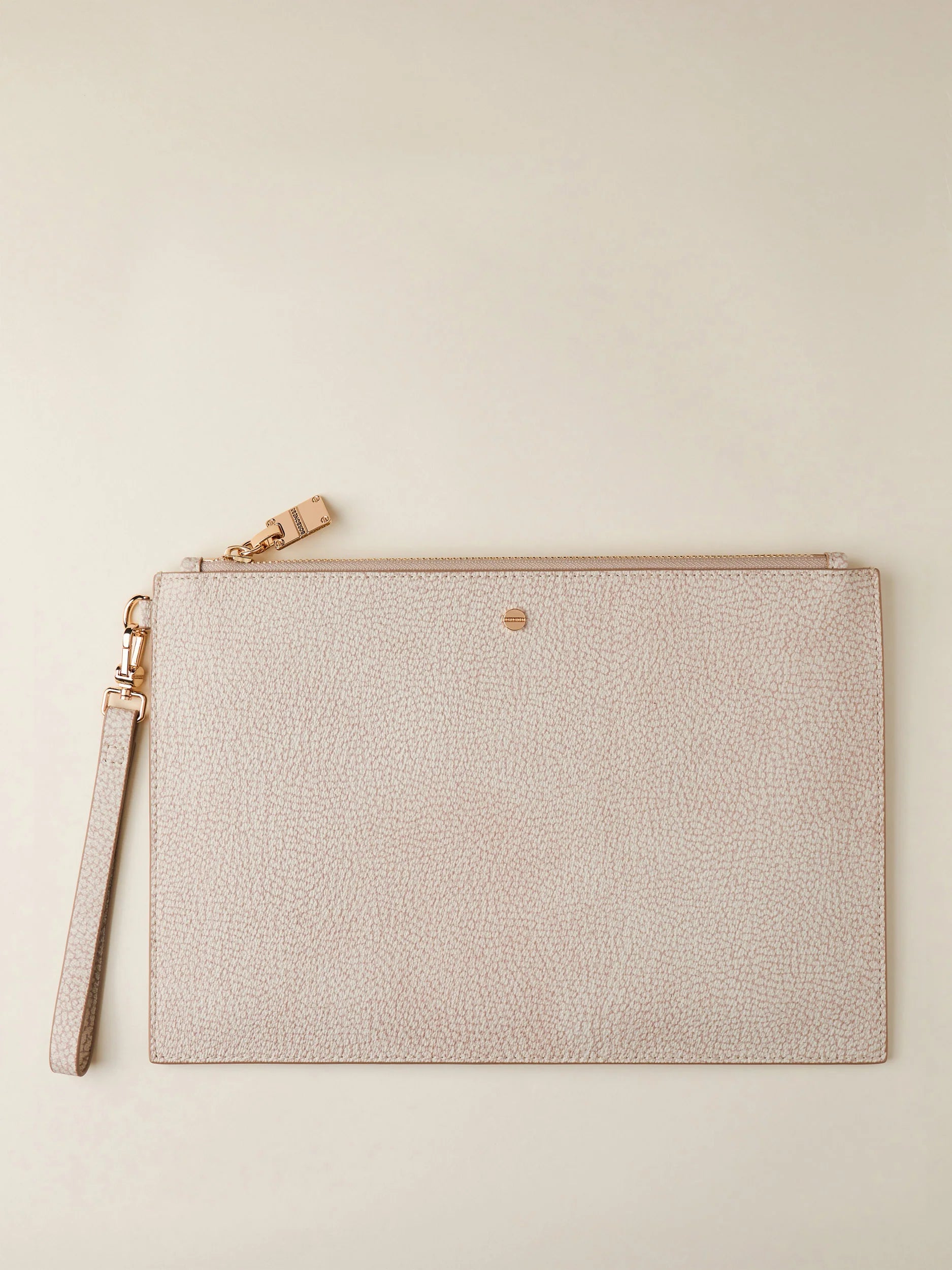 https://admin.shopify.com/store/gulieshop/products/15391808717149#:~:text=https%3A//www.gulieshop.it%20%E2%80%BA%20products%20%E2%80%BA%20borbonese%2Dbusta%2Dpiatta%2Dc%2Dmaniglia%2D902016ar6c75