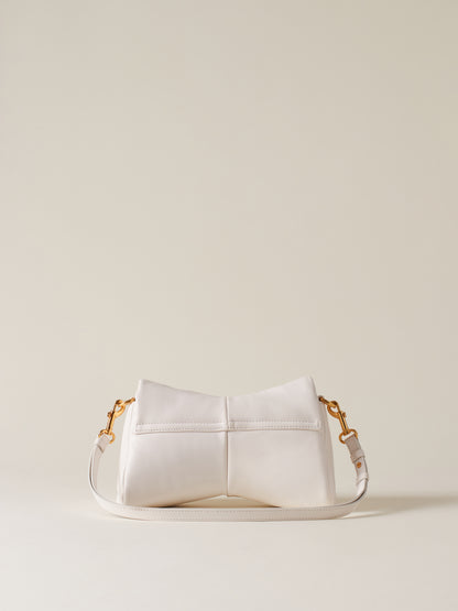 https://admin.shopify.com/store/gulieshop/products/15039631753565#:~:text=https%3A//www.gulieshop.it%20%E2%80%BA%20products%20%E2%80%BA%20borbonese%2Dborsa%2Dcon%2Dtracolla%2Dcoquette%2D91010018al6