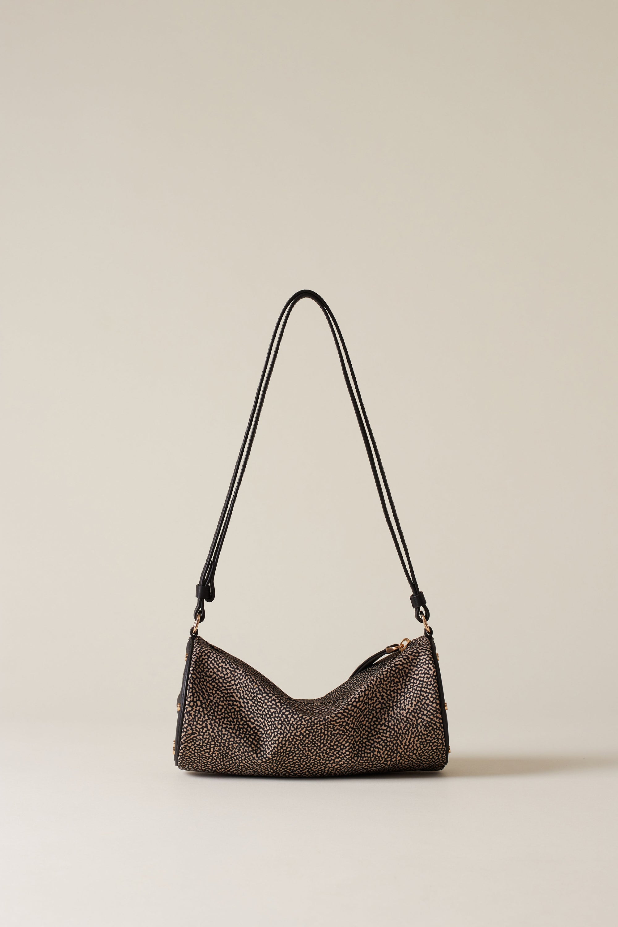 https://admin.shopify.com/store/gulieshop/products/15875905192285#:~:text=https%3A//www.gulieshop.it%20%E2%80%BA%20products%20%E2%80%BA%20borbonese%2Dborsa%2Dbauletto%2Ds%2D91010208ah1%2D1