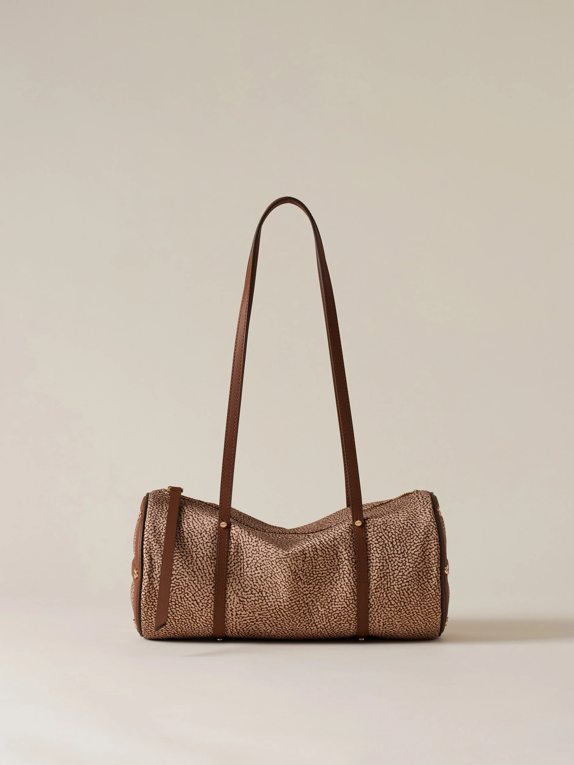 https://admin.shopify.com/store/gulieshop/products/15875904897373#:~:text=https%3A//www.gulieshop.it%20%E2%80%BA%20products%20%E2%80%BA%20borbonese%2Dborsa%2Dbauletto%2Dm%2D91010209ah1