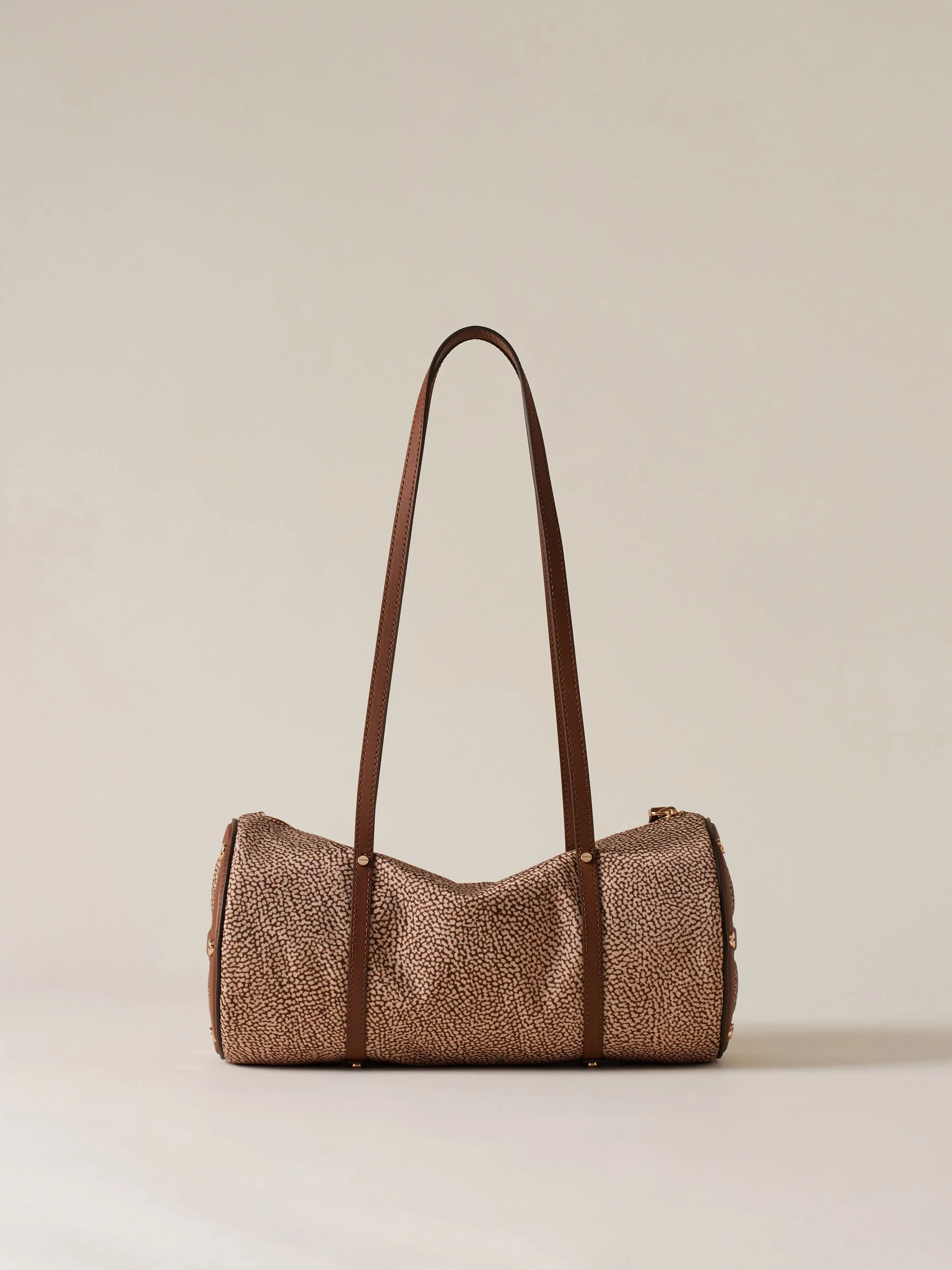 https://admin.shopify.com/store/gulieshop/products/15875904897373#:~:text=https%3A//www.gulieshop.it%20%E2%80%BA%20products%20%E2%80%BA%20borbonese%2Dborsa%2Dbauletto%2Dm%2D91010209ah1